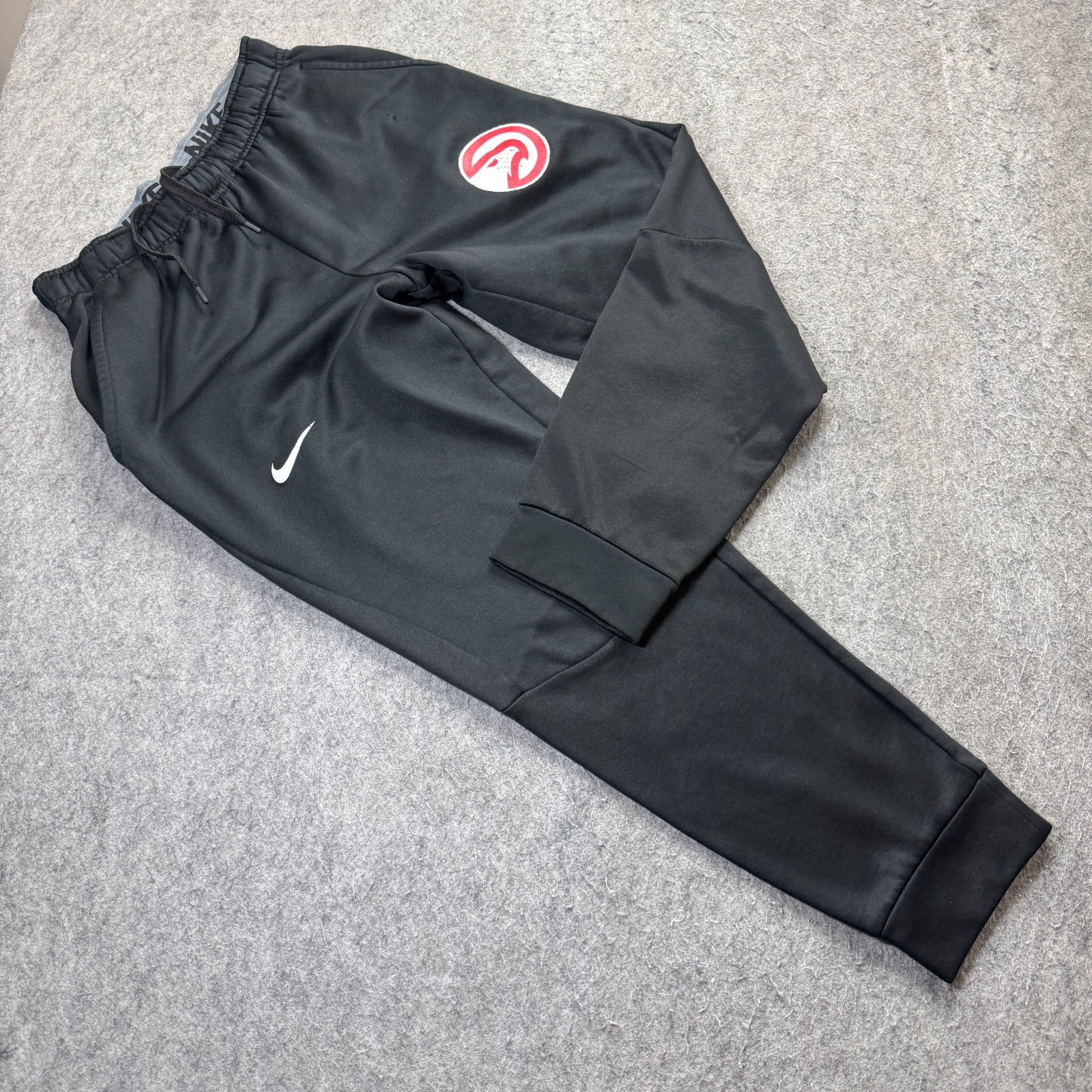 Atlanta Hawks Nike Joggers Men M Black  28\