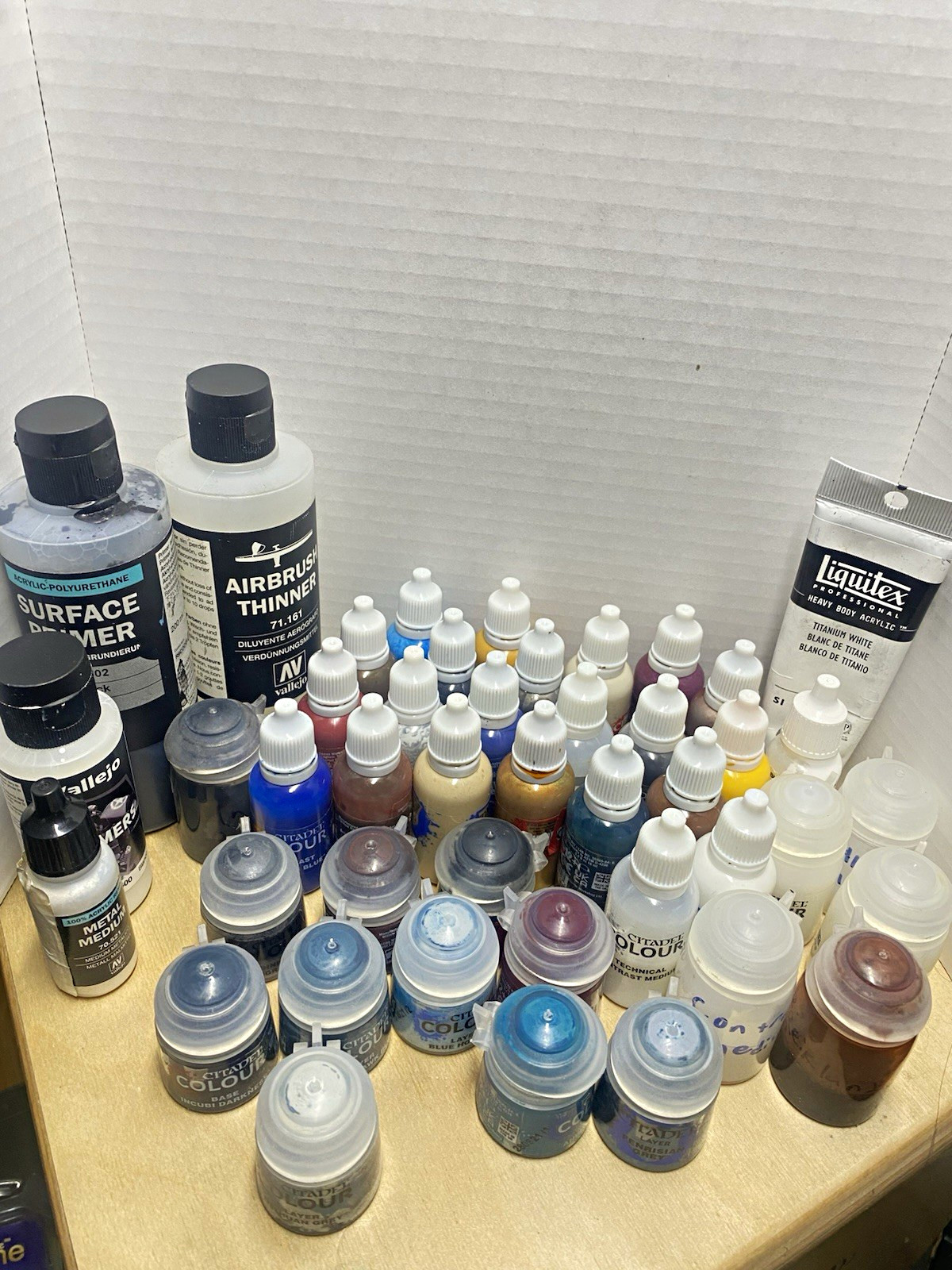 Huge Lot Citadel Paints, Vallejo Airbrush Supplies, Army Painter Basing & Tuft