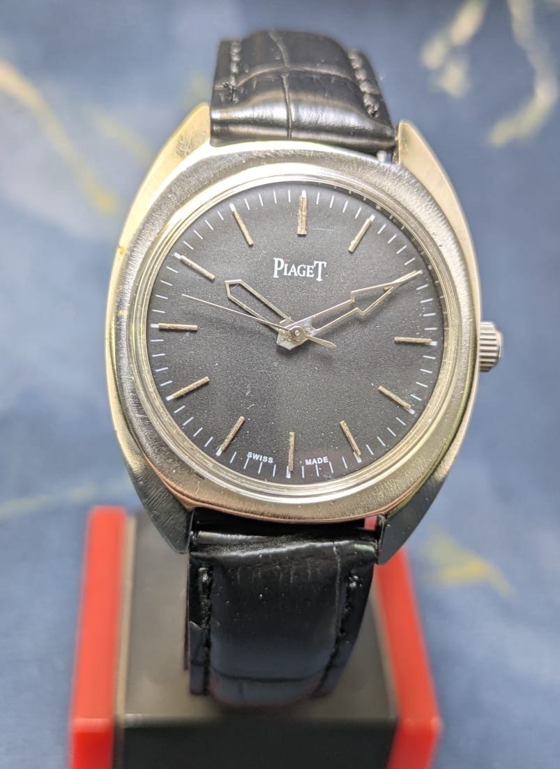 Vintage Piaget 17 Jewels Manual Winding Swiss Made Men’s Watch Black Dial Vintage Piaget 17 Jewels Manual Winding Swiss Made Men’s Watch Black Dial