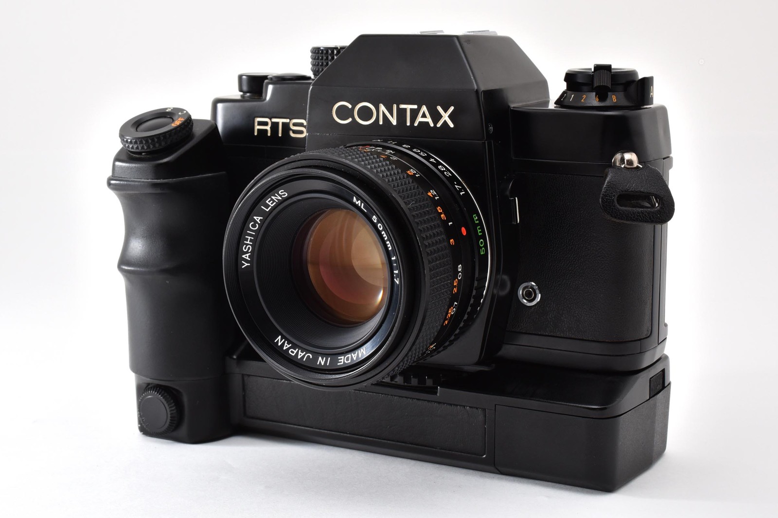 [Almost MINT W-3] Contax RTS 35mm SLR Film Camera /YASHICA 50mm f/1.7 lens JAPAN