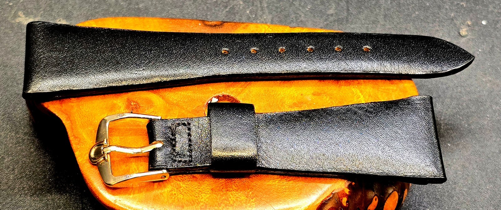 Vintage OMEGA 20mm 1960\'s Genuine Leather Band W/ Signed Original Omega Buckle Vintage OMEGA 20mm 1960\'s Genuine Leather Band W/ Signed Original Omega Buckle