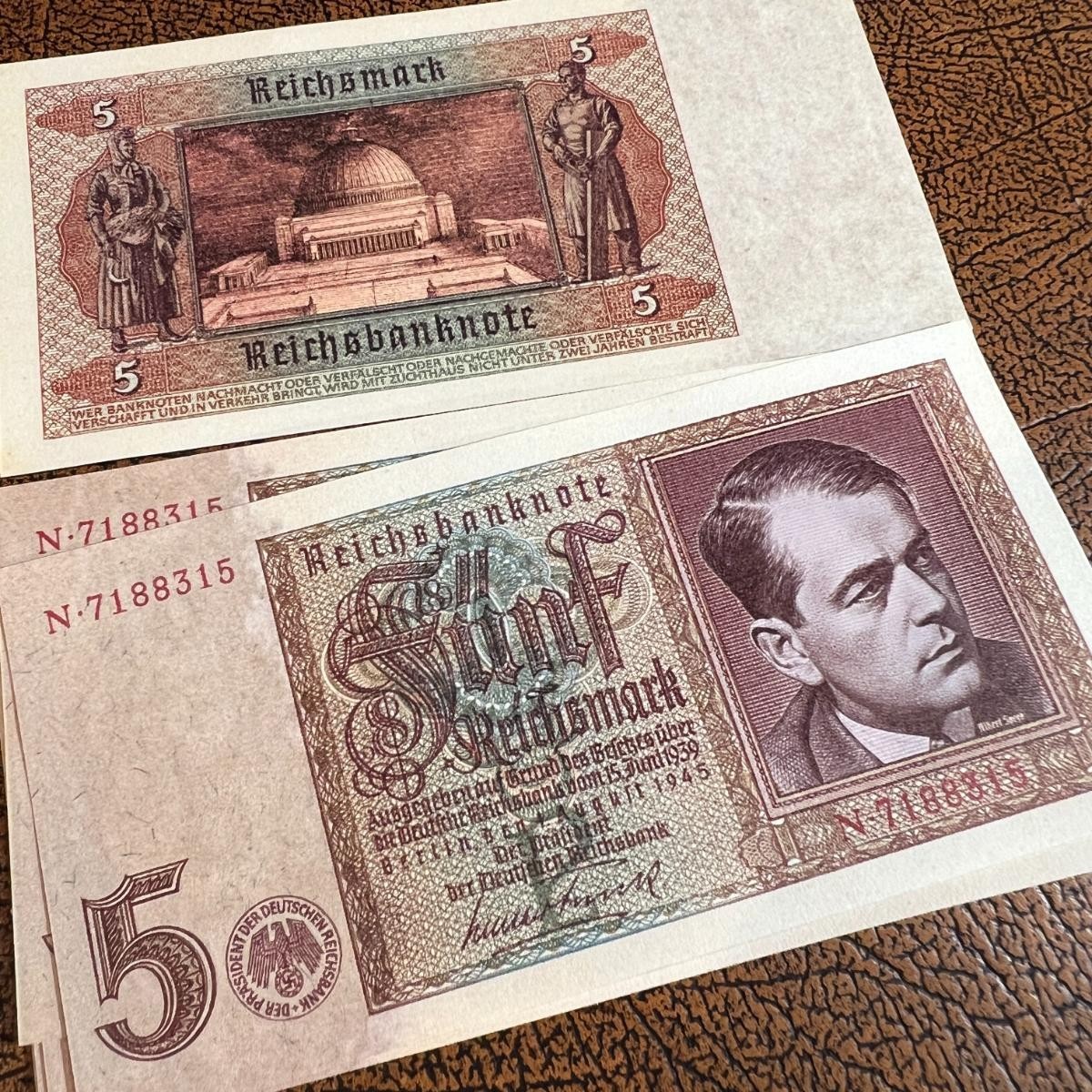 1945 Germany 3rd Reich 5 RM (Reichsmark) banknote UNC, Albert Speer 1945 Germany 3rd Reich 5 RM (Reichsmark) banknote UNC, Albert Speer