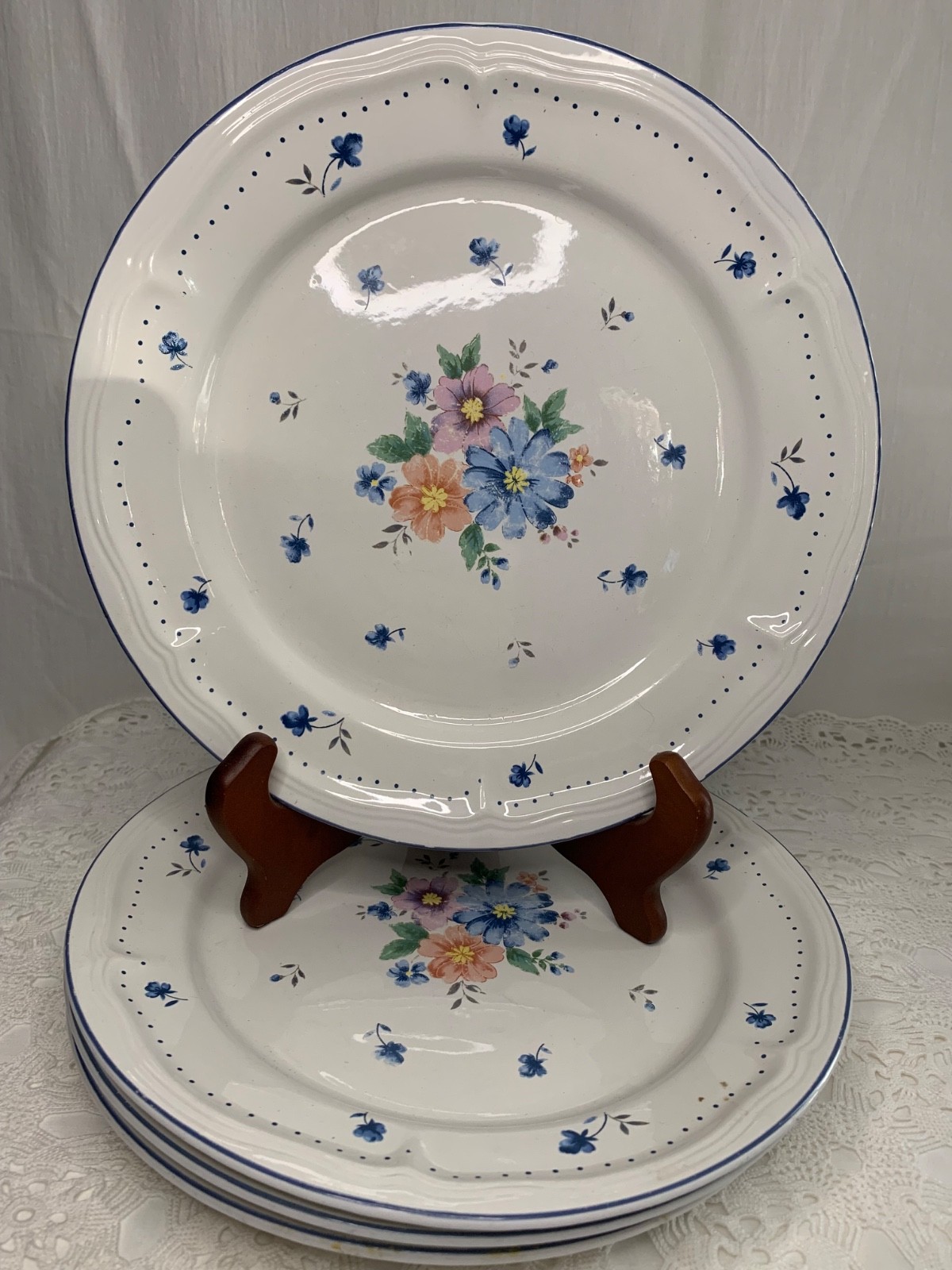 Lot of 4 Vintage Design Concepts Provincial Bouquet Dinner Plates 10.5\ Lot of 4 Vintage Design Concepts Provincial Bouquet Dinner Plates 10.5\