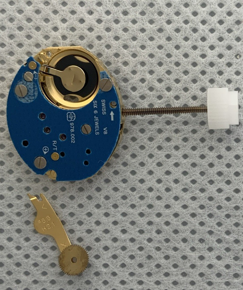 ESA ETA 978.002 New Quartz Wristwatch Movement 2 Hands NOS. Sealed ESA ETA 978.002 New Quartz Wristwatch Movement 2 Hands NOS. Sealed