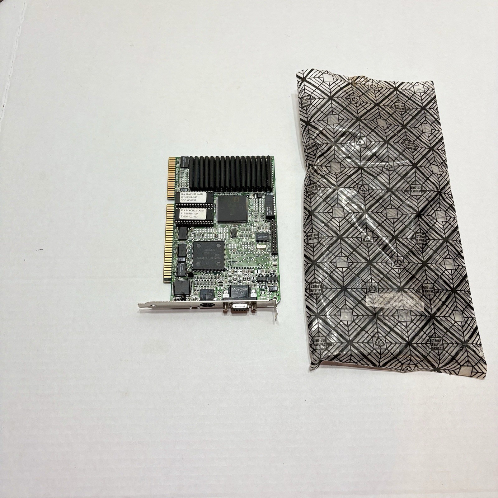 Vintage ATI Graphics Ultra Pro 16-Bit ISA Mach32 Video Card 112-18919-100