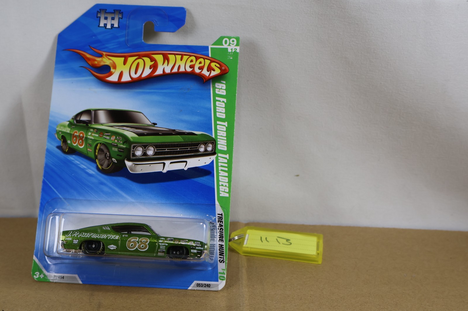 Hot Wheels 2010 Super Treasure Hunt \'69 Ford Torino Talladega Hot Wheels 2010 Super Treasure Hunt \'69 Ford Torino Talladega