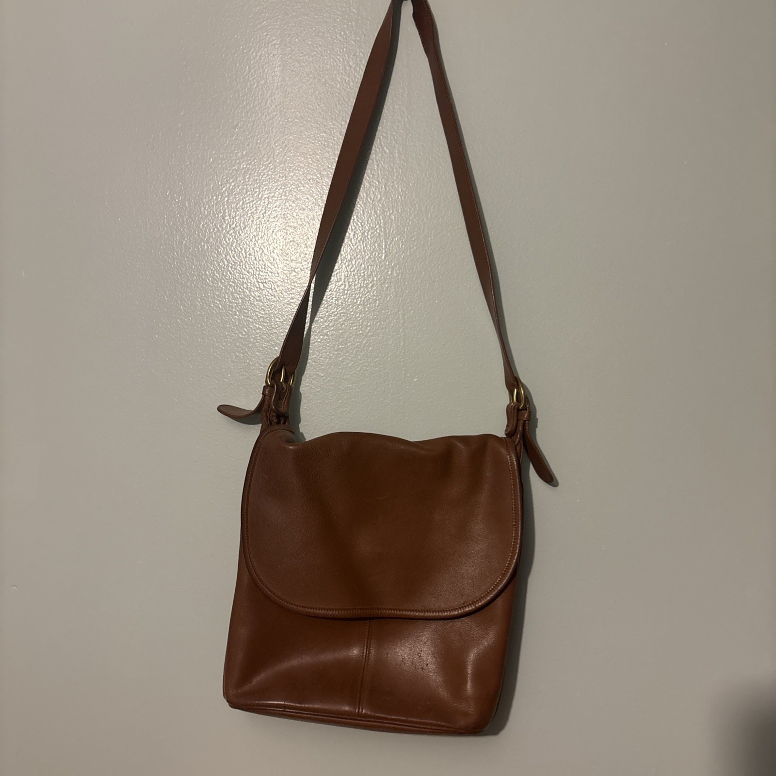 VTG Coach Whitney 4115 RARE Made In Italy British Tan Leather Crossbody Flap Bag VTG Coach Whitney 4115 RARE Made In Italy British Tan Leather Crossbody Flap Bag