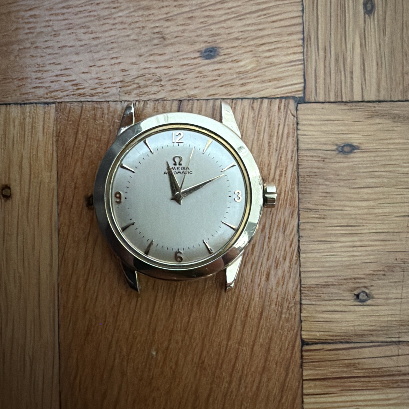 Vintage Omega 354 G-6260 14k Gold Filled Bumper Watch Vintage Omega 354 G-6260 14k Gold Filled Bumper Watch