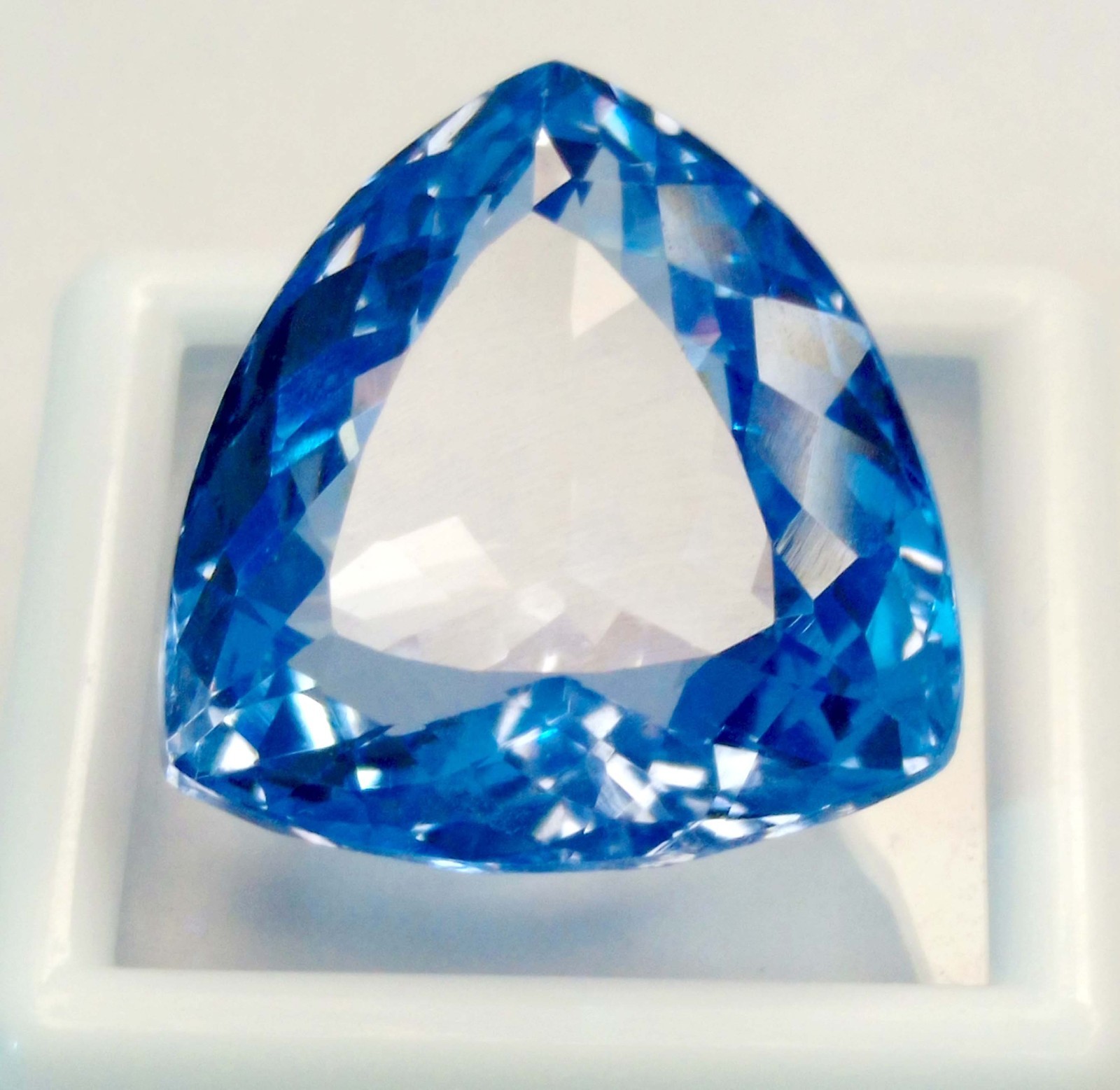 Blue Aquamarine 49-51 Ct Natural Trillion Cut Certified Loose Gemstone RK181