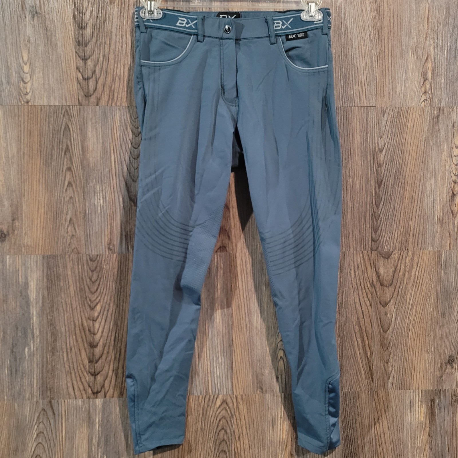 B Vertigo Silicone Knee Breeches Size 28 x 27 Blue Equestrian Stretch Pockets B Vertigo Silicone Knee Breeches Size 28 x 27 Blue Equestrian Stretch Pockets