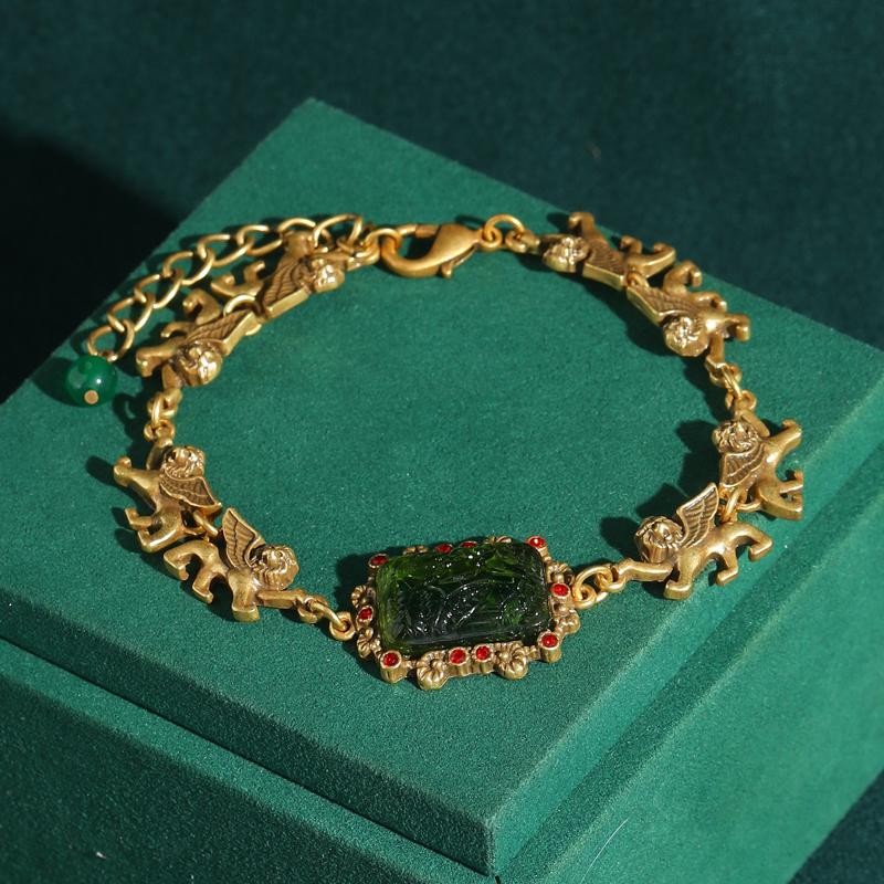 Vintage Green Glass Bracelet Square Relief Lion Gold Plated Luxury Designer Gift