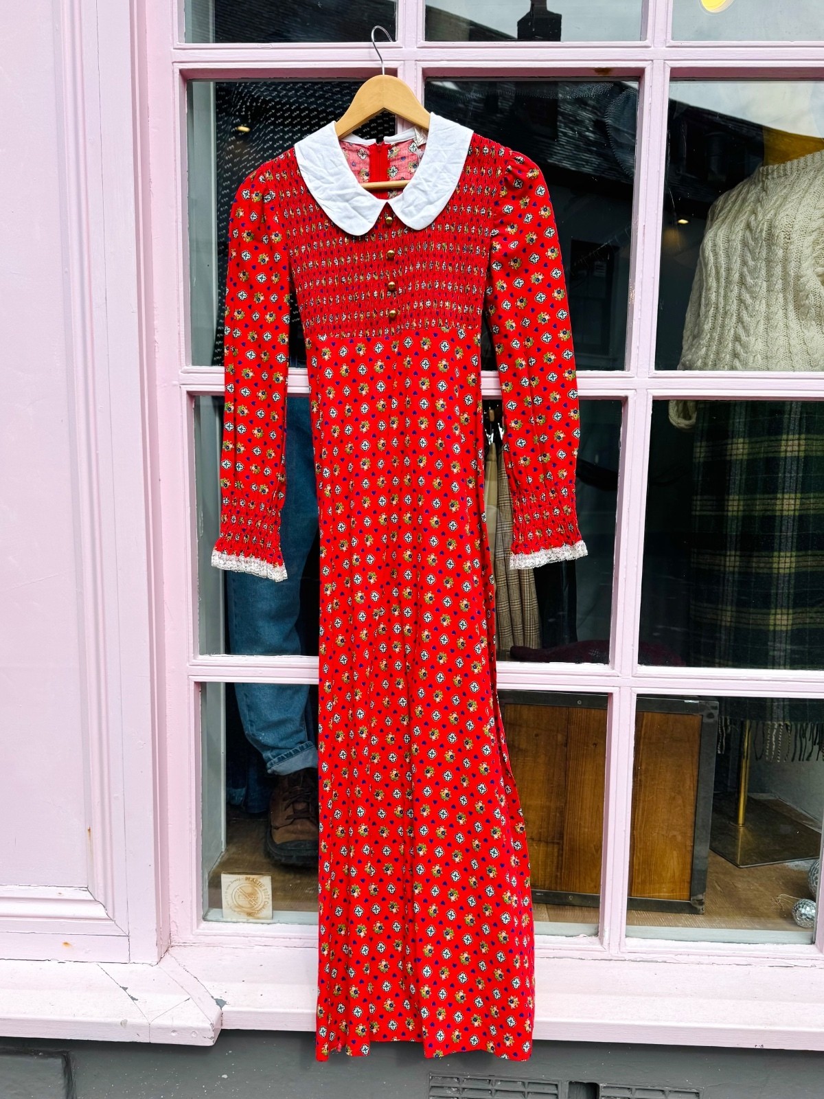 Vintage 60s Red Floral Maxi Dress Smock Vintage 60s Red Floral Maxi Dress Smock