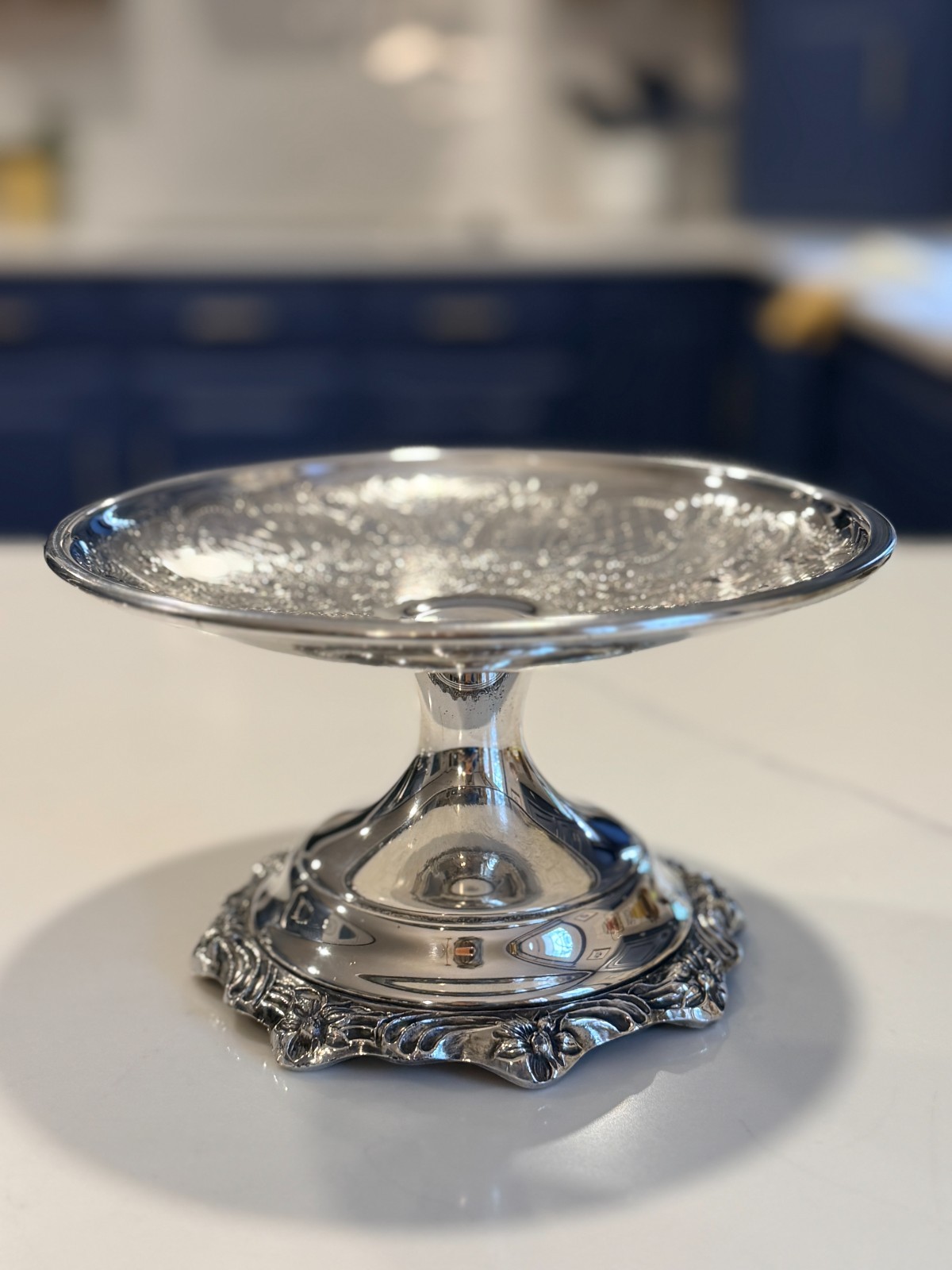 Vintage 50s-60s Sheridan Silverplate Pedestal Compote Bowl Etched Floral Tazza