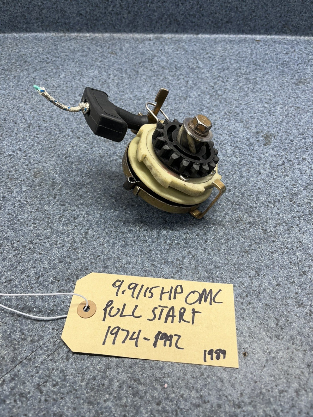 OMC Johnson Evinrude 9.9 15HP Rewind Recoil Pull Start Rope Starter 0389951 OMC Johnson Evinrude 9.9 15HP Rewind Recoil Pull Start Rope Starter 0389951