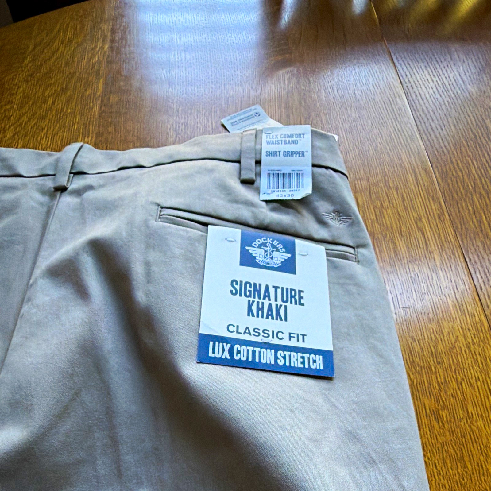 Dockers Signature Khaki Classic Fit Stretch Twill Khakis Beige Mens 42\ Dockers Signature Khaki Classic Fit Stretch Twill Khakis Beige Mens 42\