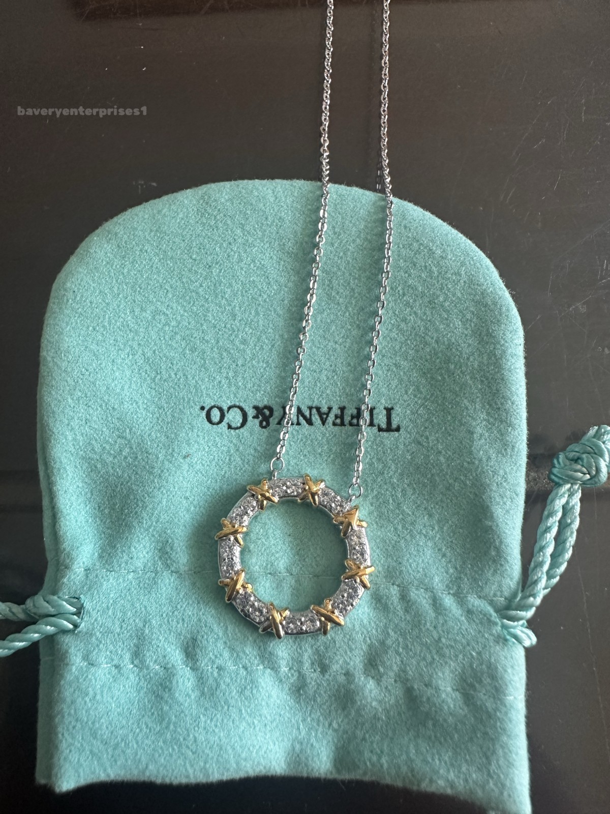 NewCircle PendantTllfanycoin Platinum Yellow Gold with Diamonds NewCircle PendantTllfanycoin Platinum Yellow Gold with Diamonds
