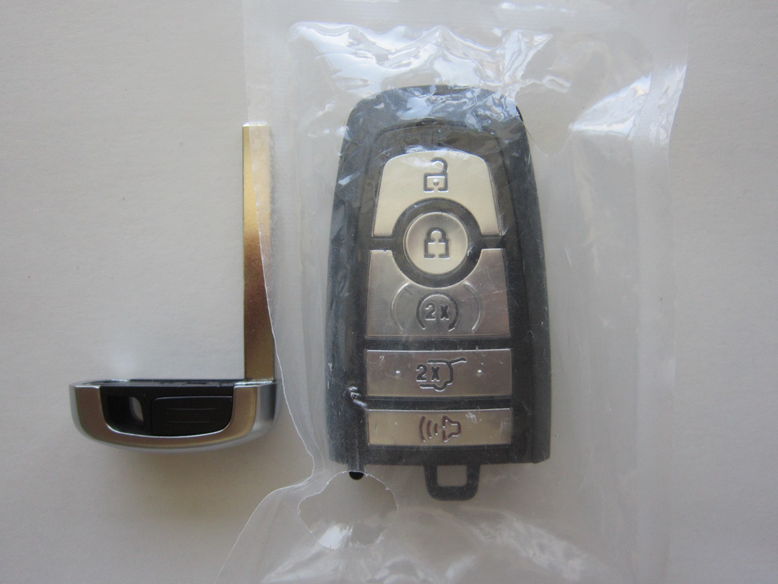 NEW OEM 2023-2025 FORD EXPEDITION SMART KEY KEYLESS REMOTE FOB 164-R8355 434Mhz NEW OEM 2023-2025 FORD EXPEDITION SMART KEY KEYLESS REMOTE FOB 164-R8355 434Mhz