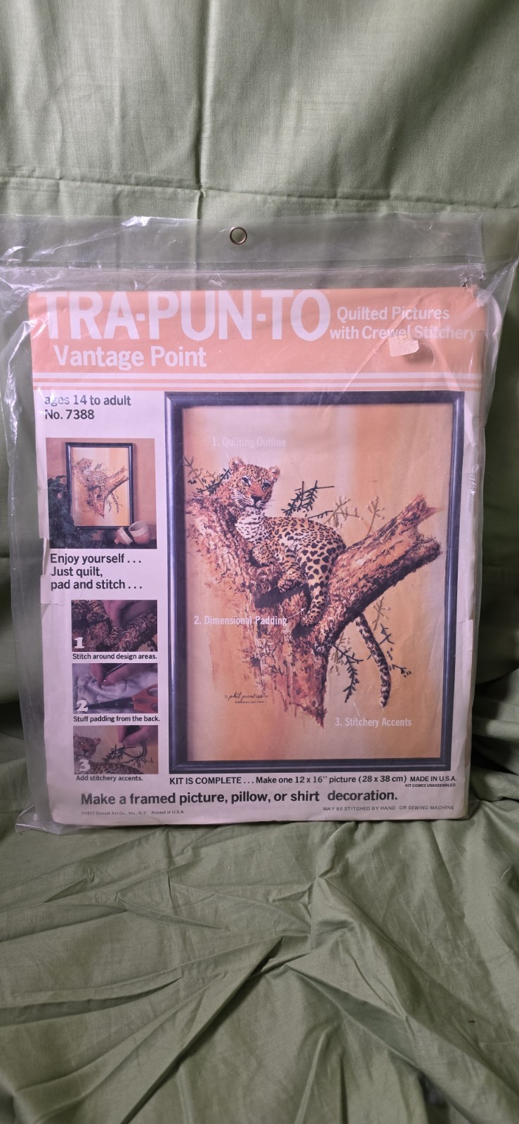 Trapunto Quilting & Crewel CRAFT Stitchery Kit Crouching Leopard 1977 Vintage