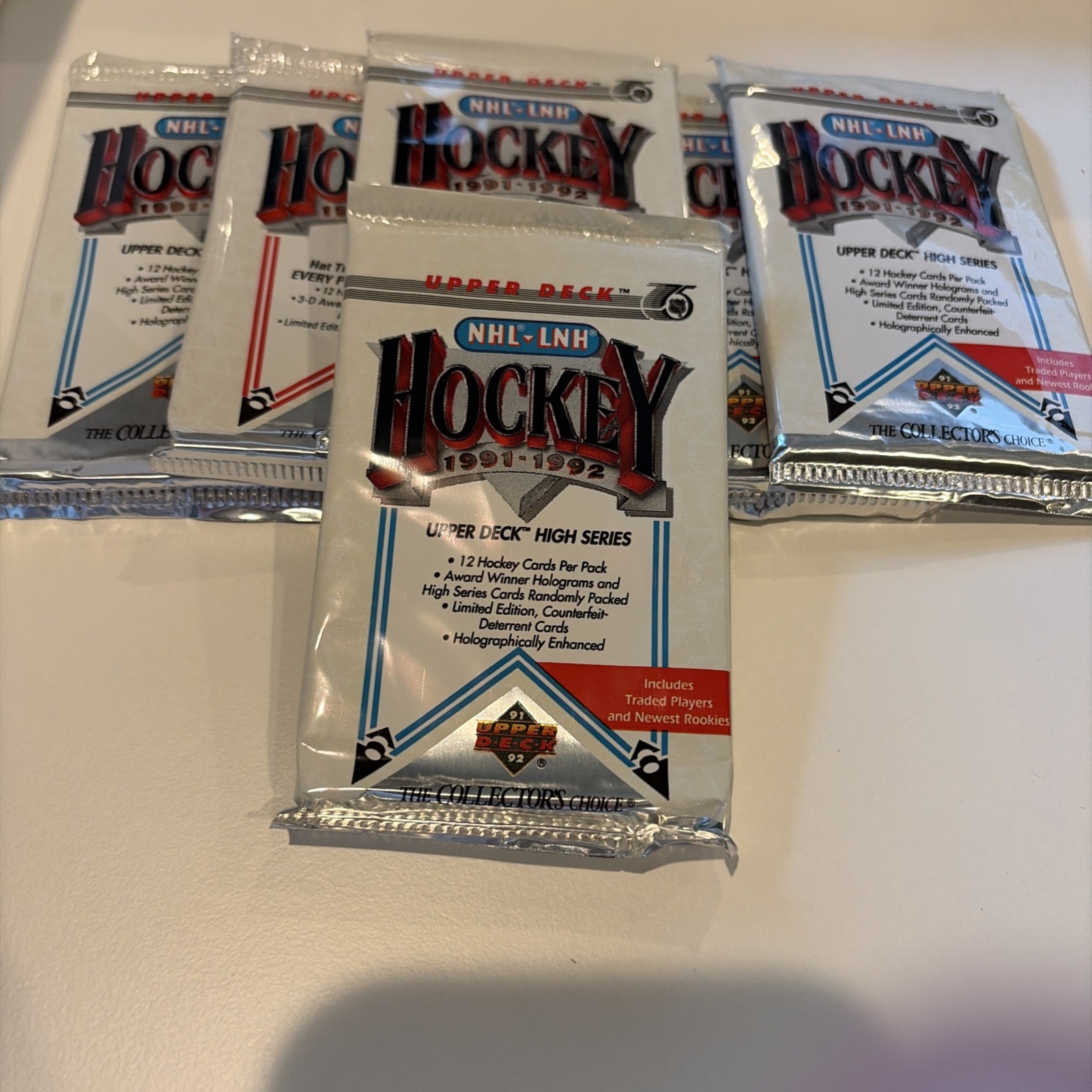 1991-1992 Upper Deck NHL - LNH Hockey Sealed 12 Card Pack New 6 Packs =72 Cards