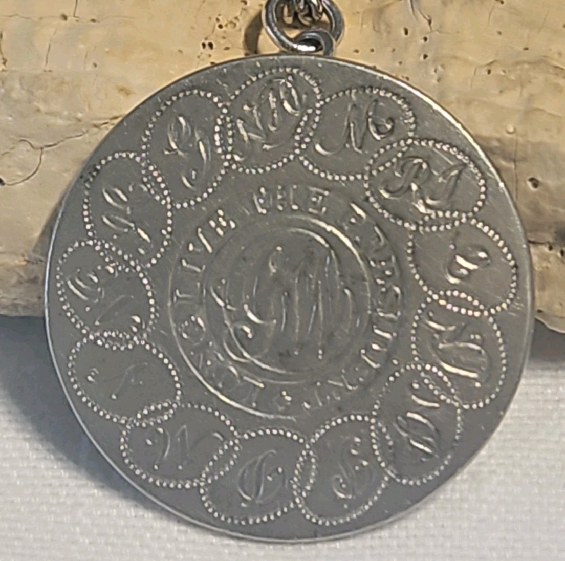 George Washington Stieff Pewter Pendant LONG LIVE THE PRESIDENT Smithsonian