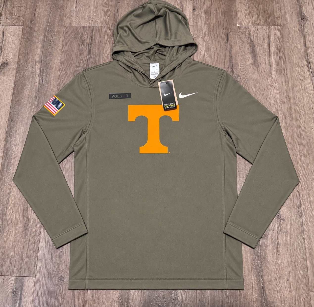 Nike Tennessee Volunteers Vols Military Hoodie Olive On Field Men’s XL NWT Nike Tennessee Volunteers Vols Military Hoodie Olive On Field Men’s XL NWT