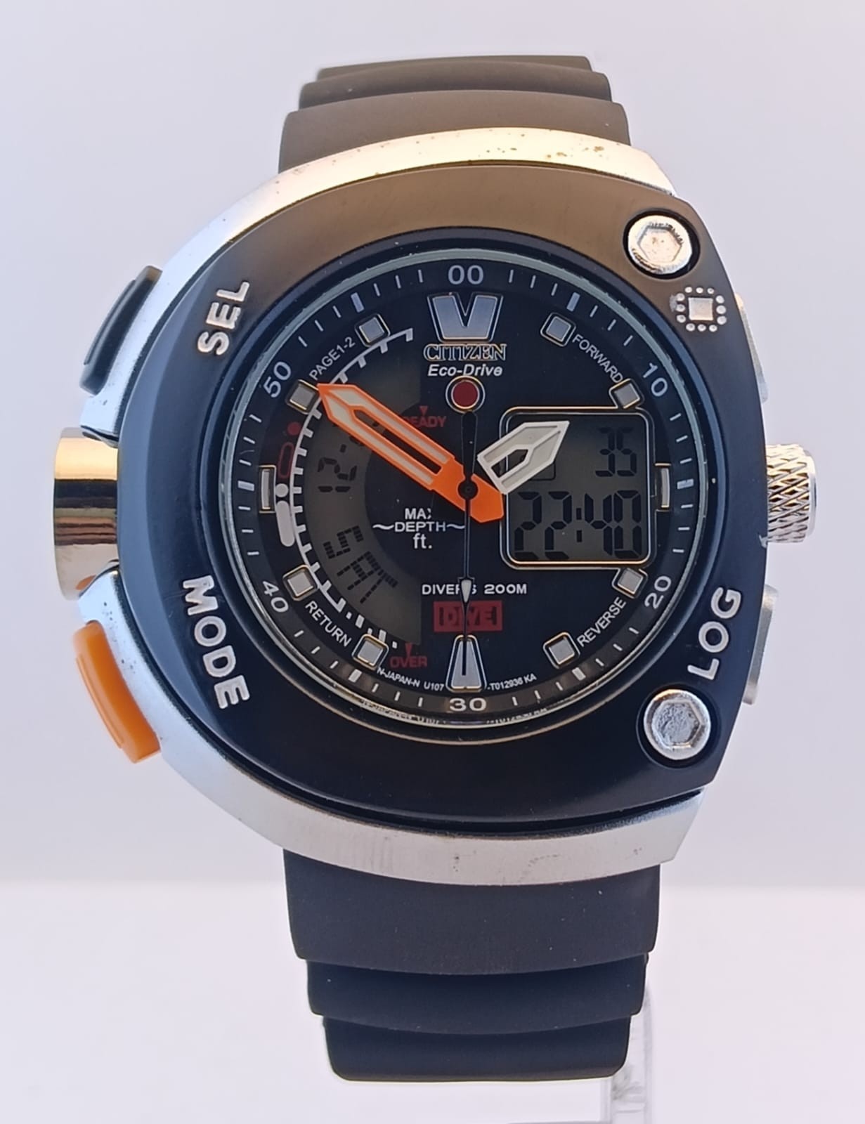 Vintage Men's Citizen Promaster Aqualand Black Dial Working Condition Wristwatch