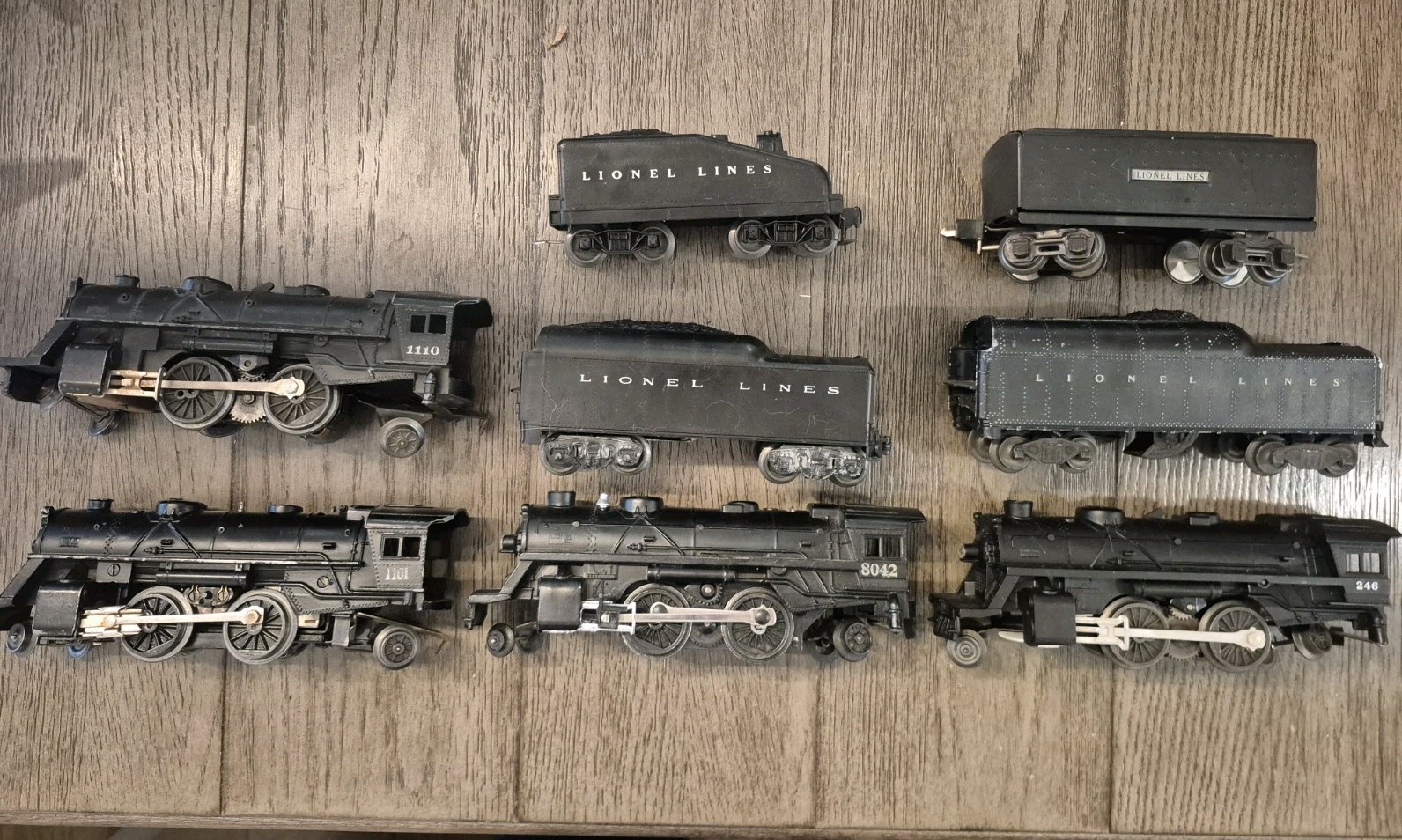 Vintage LIONEL  O Gauge Lot 1110 1101 8042 246 Locomotive Scout Tender