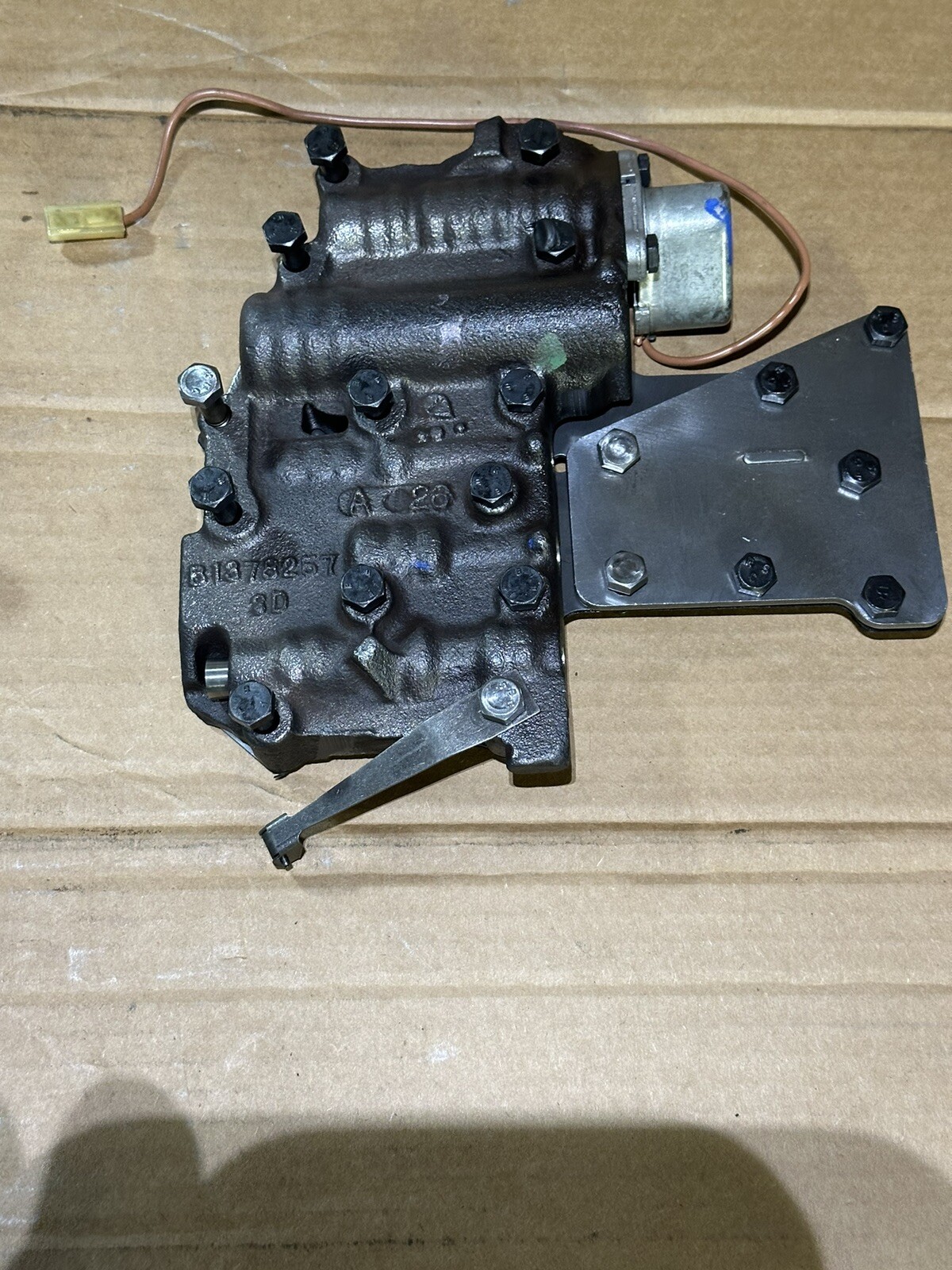 ST300 SUPER TURBINE 300 TRANSMISSION VALVE BODY W/SOLENOID CAST B1378257 1964-69 ST300 SUPER TURBINE 300 TRANSMISSION VALVE BODY W/SOLENOID CAST B1378257 1964-69