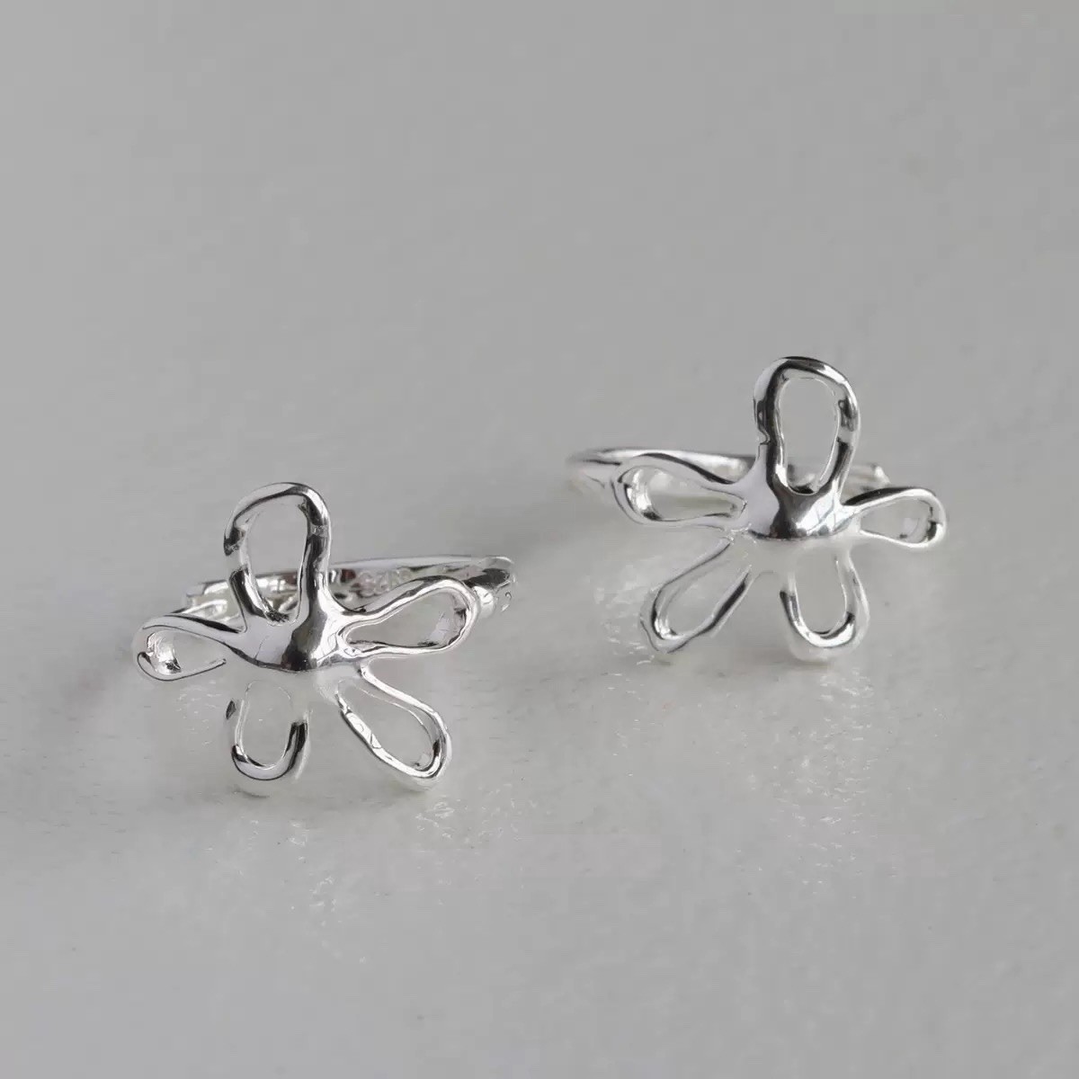 925 Silver Abstract Flower Hoop Earrings Minimalist Floral Hoop Earrings 313