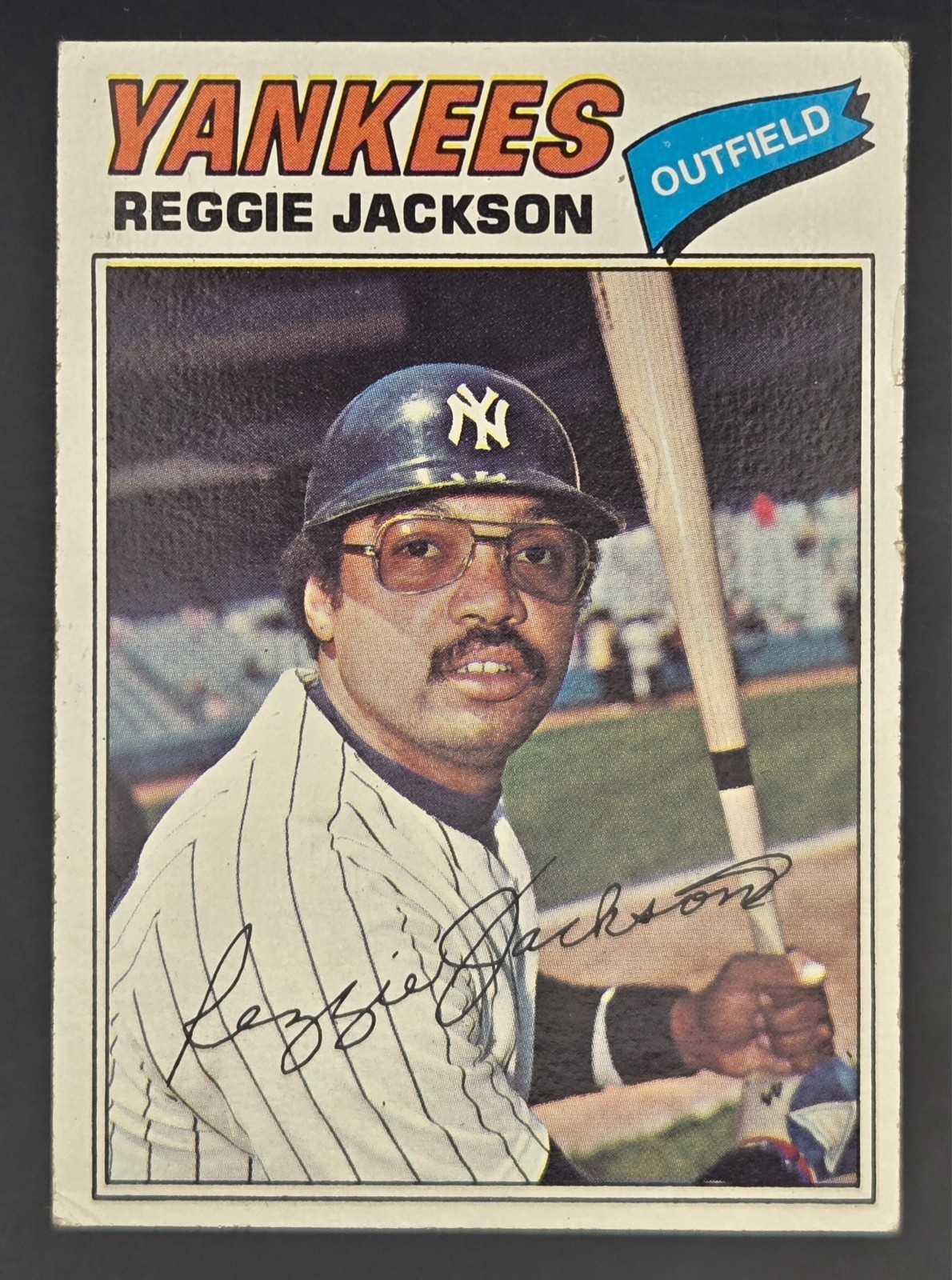 1977 Topps Burger King - New York Yankees Reggie Jackson #17 VGEX 1977 Topps Burger King - New York Yankees Reggie Jackson #17 VGEX