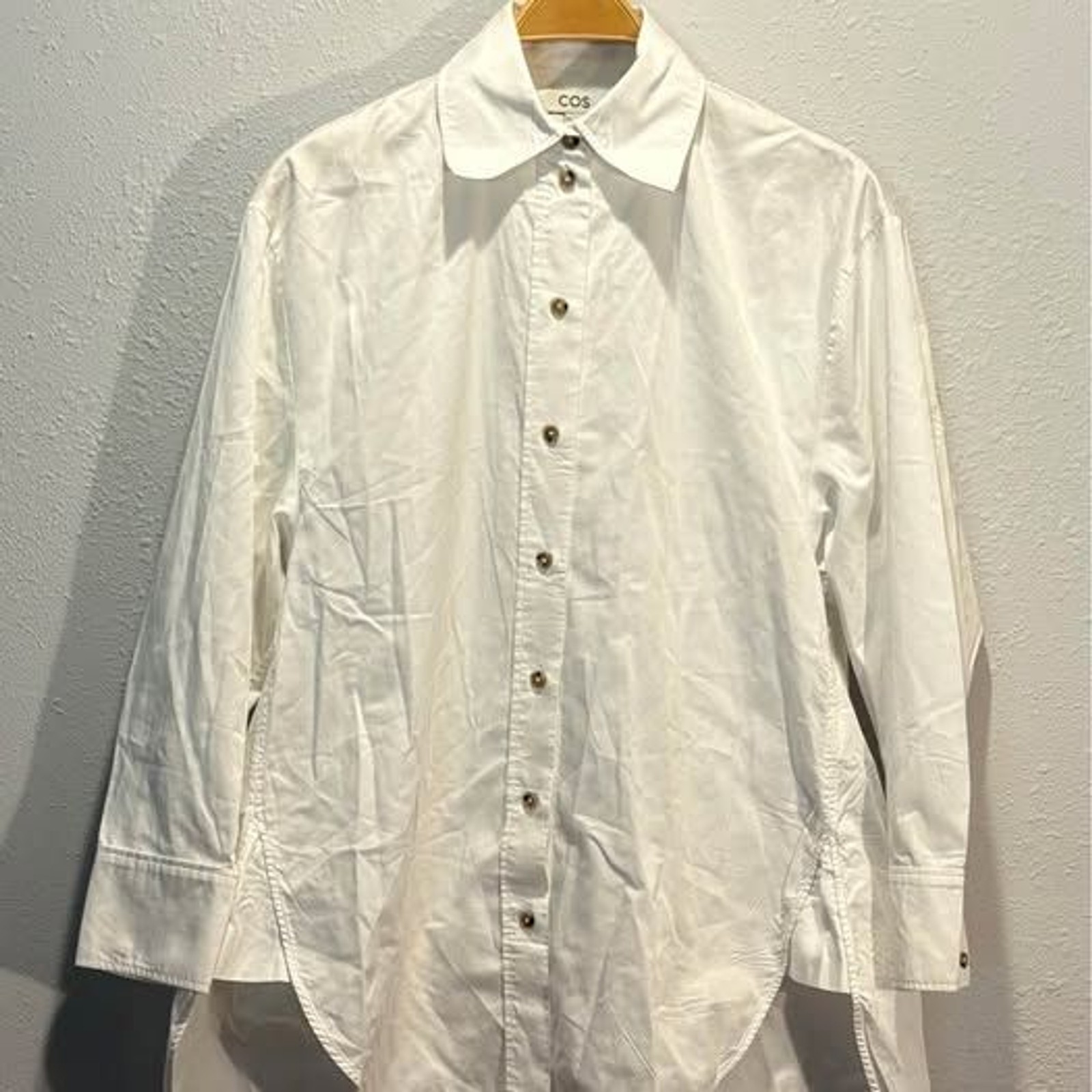 COS White Cotton Oversized High-Low Button-Down Shirt | Size 4 COS White Cotton Oversized High-Low Button-Down Shirt | Size 4