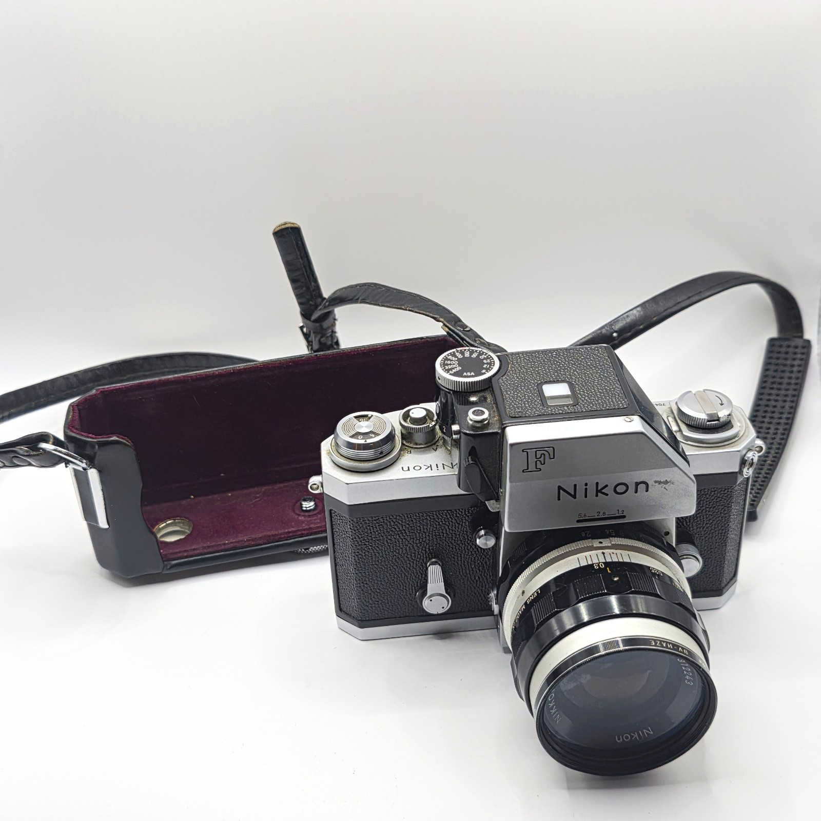 Nikon F Silver/black Vintage SLR Film Camera w/ Nikkor Nikon 35mm Lens & Case