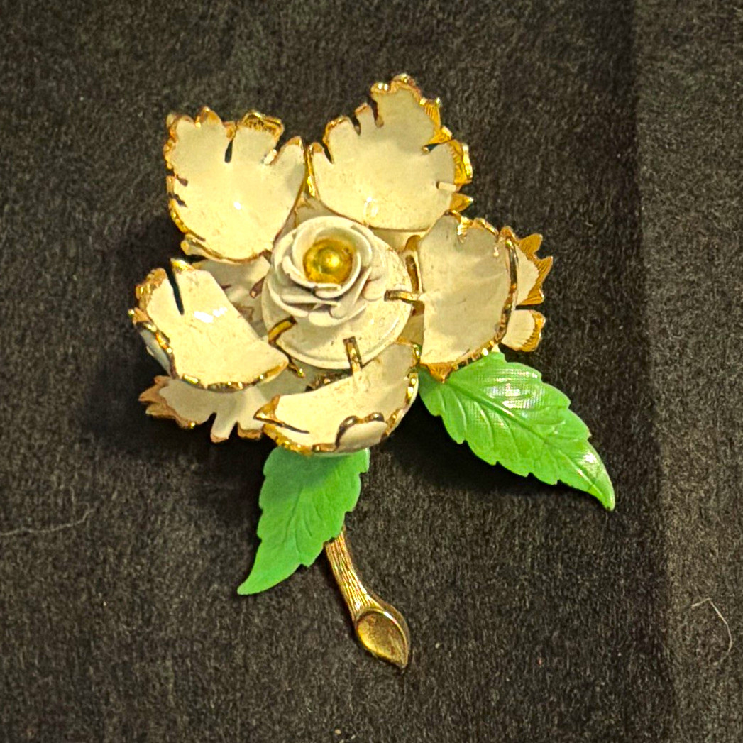 Rare Vintage Warner Day Night Mechanical Flower Brooch Enamel Signed 1950s Rare Vintage Warner Day Night Mechanical Flower Brooch Enamel Signed 1950s