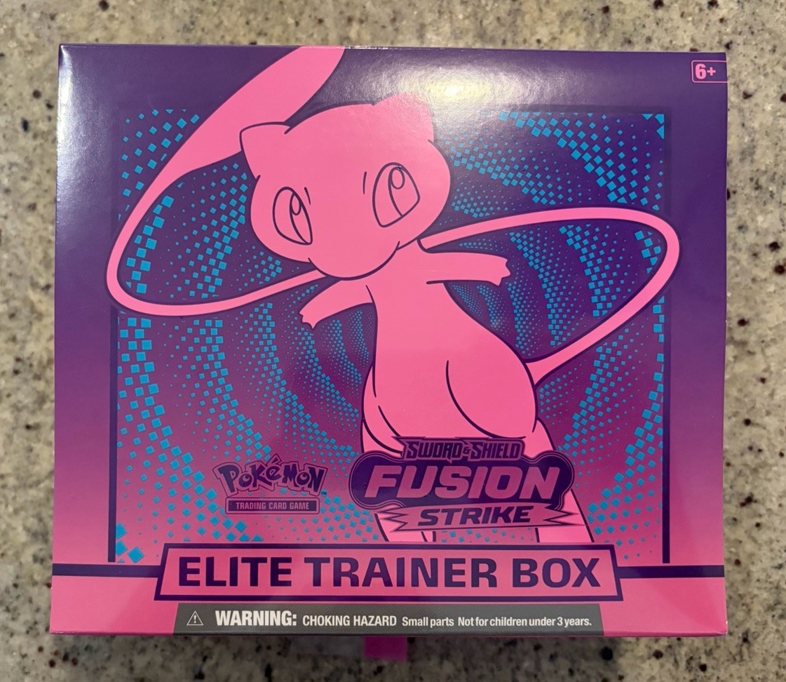 Pokémon TCG 2021 Sword & Shield: Fusion Strike Elite Trainer Box ETB - Sealed Pokémon TCG 2021 Sword & Shield: Fusion Strike Elite Trainer Box ETB - Sealed