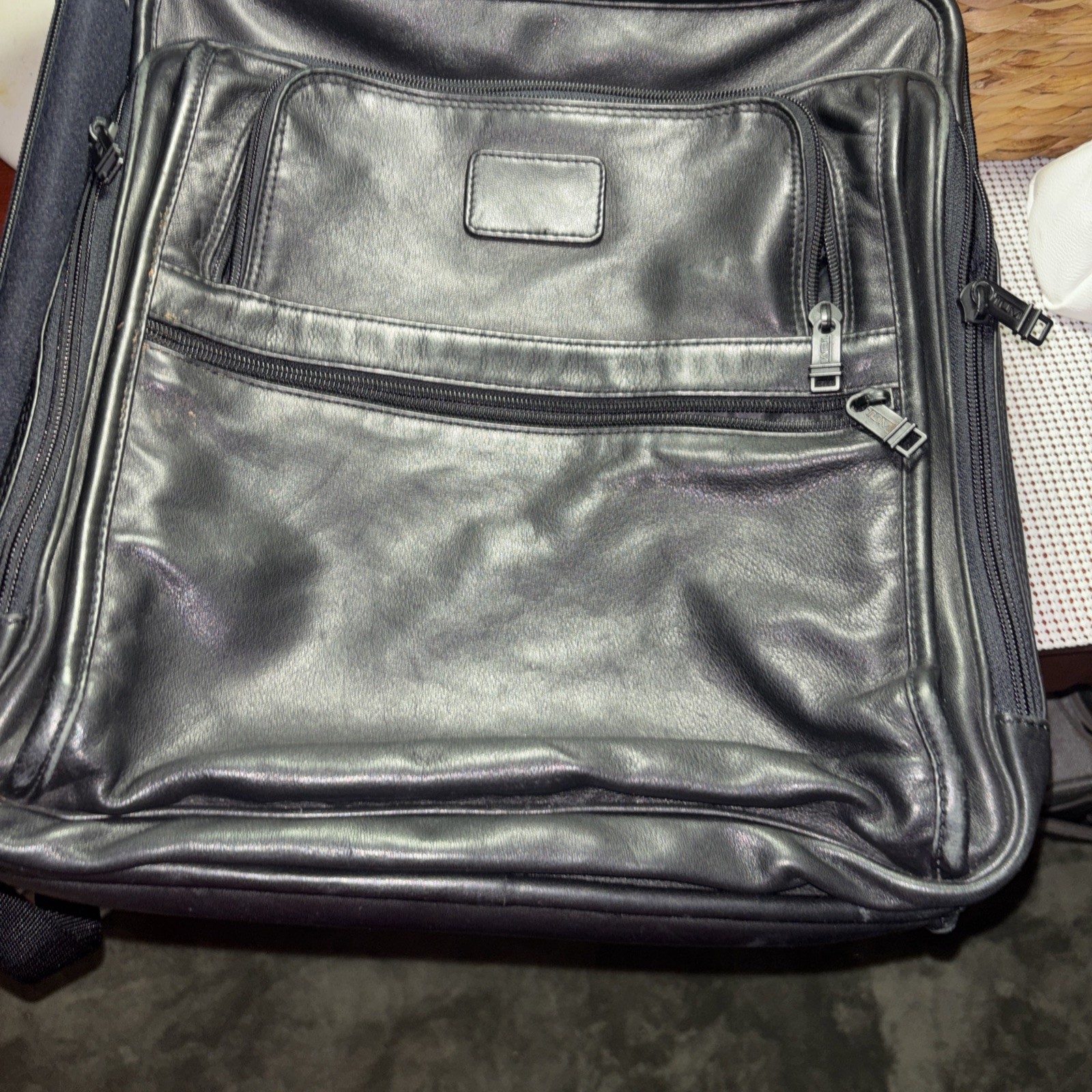Vintage Tumi Alpha Black Leather Laptop Back Pack Traveling Bag Y2 -great Vintage Tumi Alpha Black Leather Laptop Back Pack Traveling Bag Y2 -great