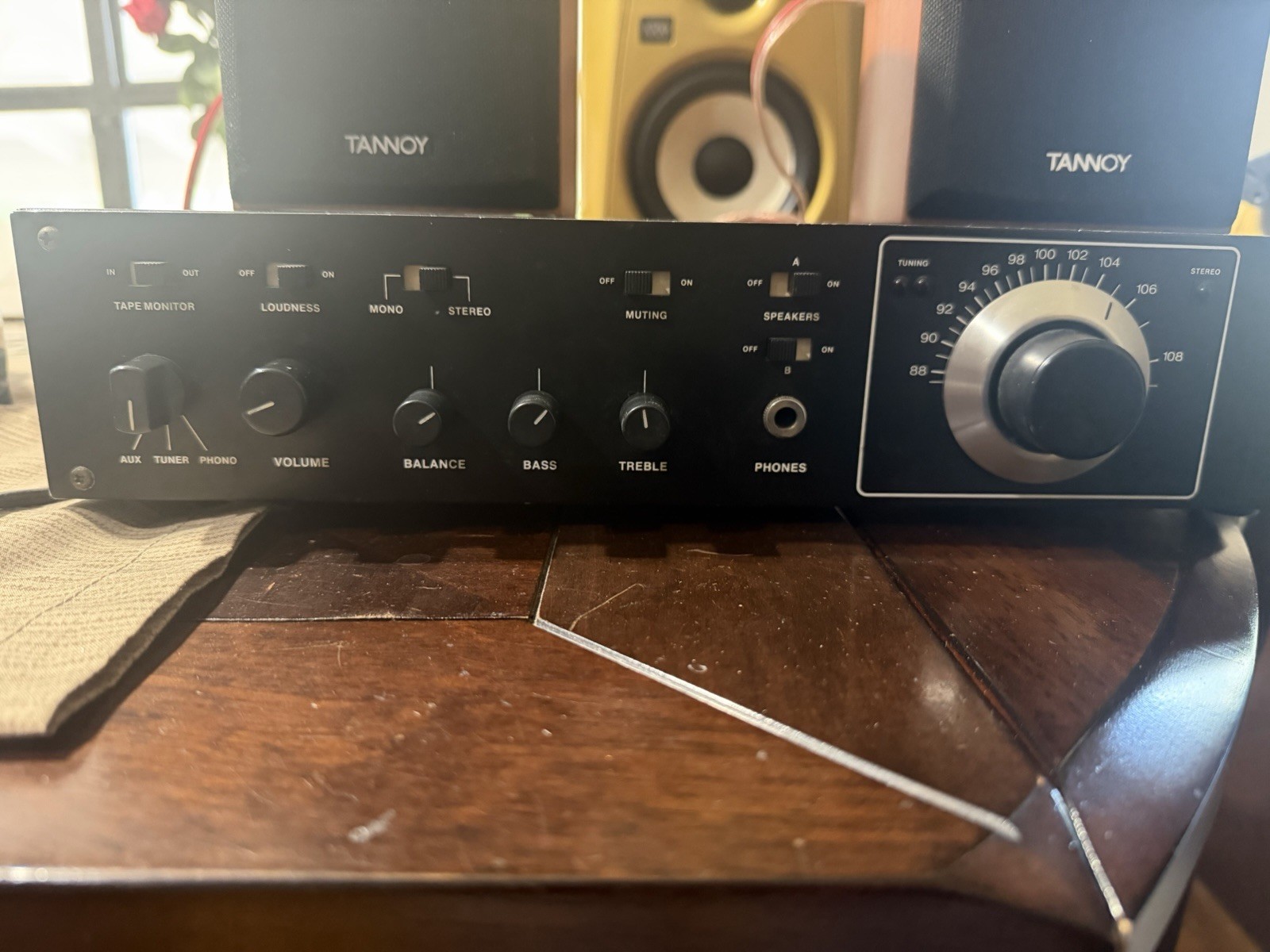 Advent Model 300 Vintage FM Stereo Receiver Holman Phono Preamp Black - Tested
