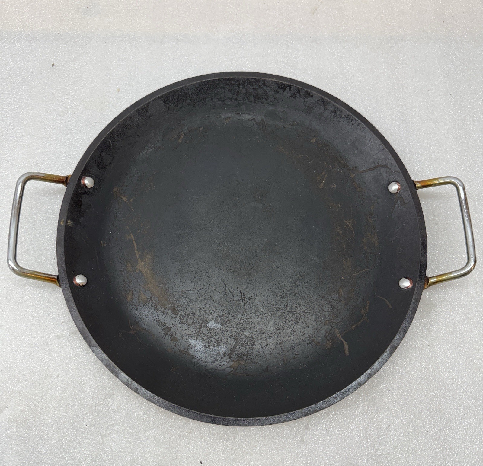 Vintage 13” Commercial Aluminum Cookware Company 1213 Pizza Pan Made In USA Vintage 13” Commercial Aluminum Cookware Company 1213 Pizza Pan Made In USA