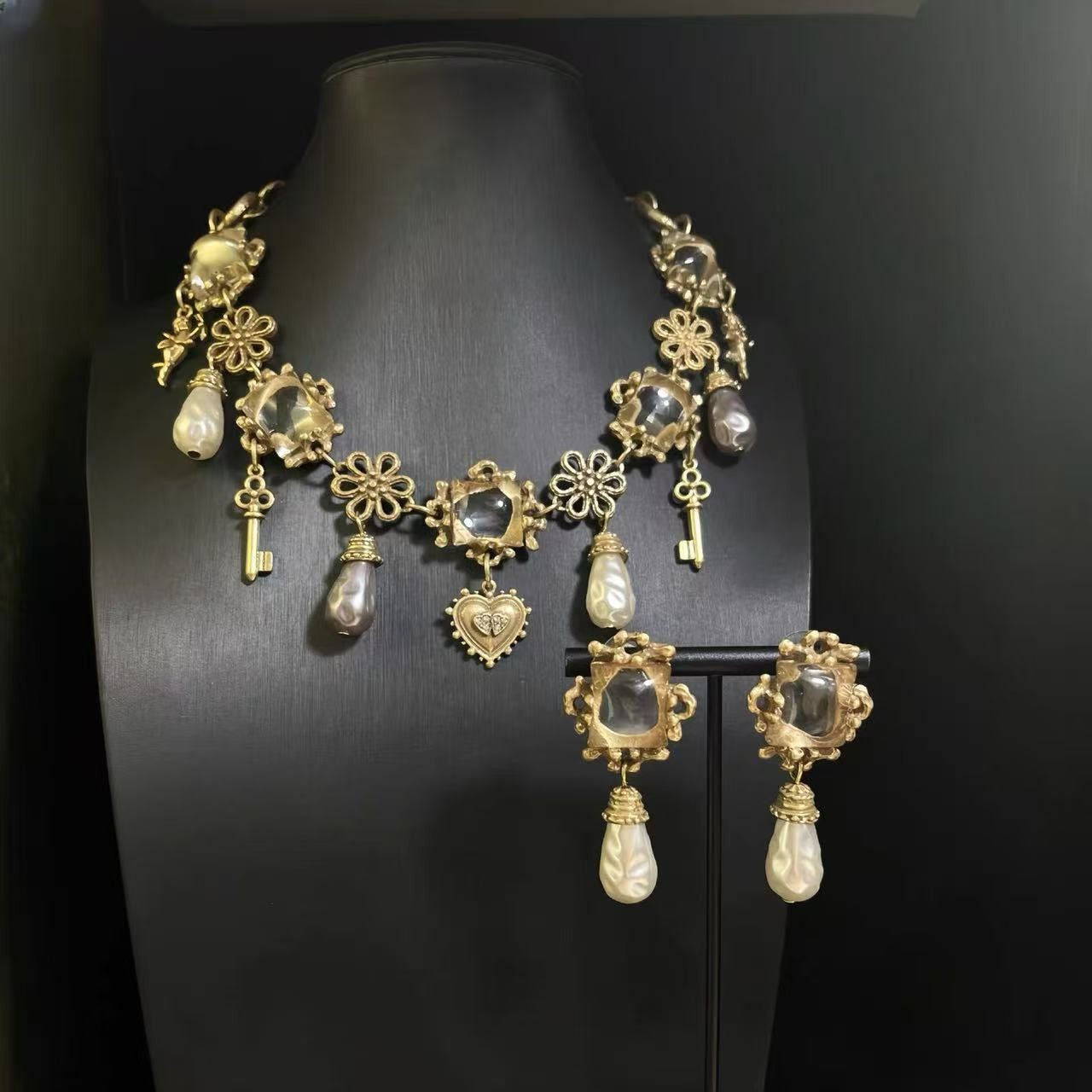 Victorian Baroque Pearl Jewelry Set Antique Gold Estate Necklace Earrings