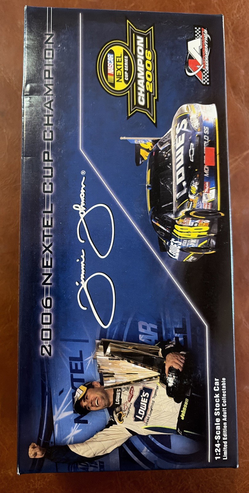 JIMMIE JOHNSON #48 Lowe's 2006 Monte Carlo SS Nextel Cup Champion 1:24 NASCAR