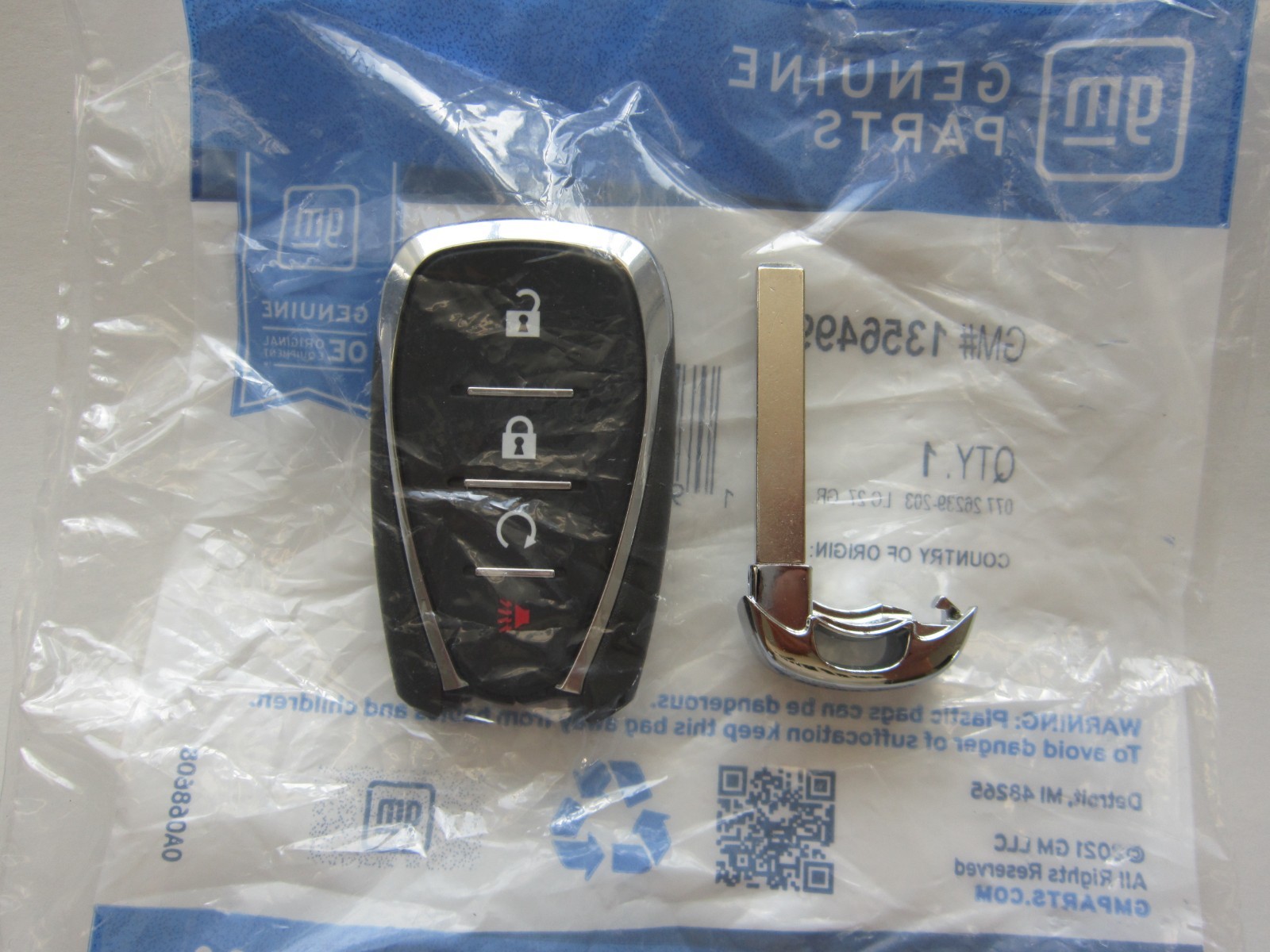 NEW OEM 2021-2026 CHEVY BLAZER KEYLESS REMOTE ENTRY SMART KEY FOB 13564991 NEW OEM 2021-2026 CHEVY BLAZER KEYLESS REMOTE ENTRY SMART KEY FOB 13564991