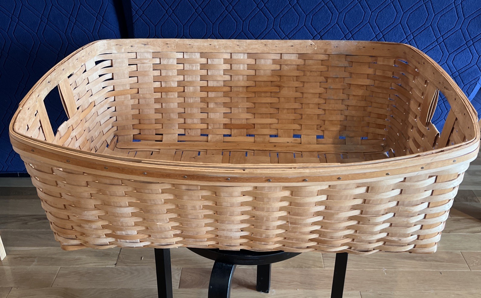 Longaberger 1989 Extra Large Laundry Basket ~29”x22” ~ RARE Fully Intact
