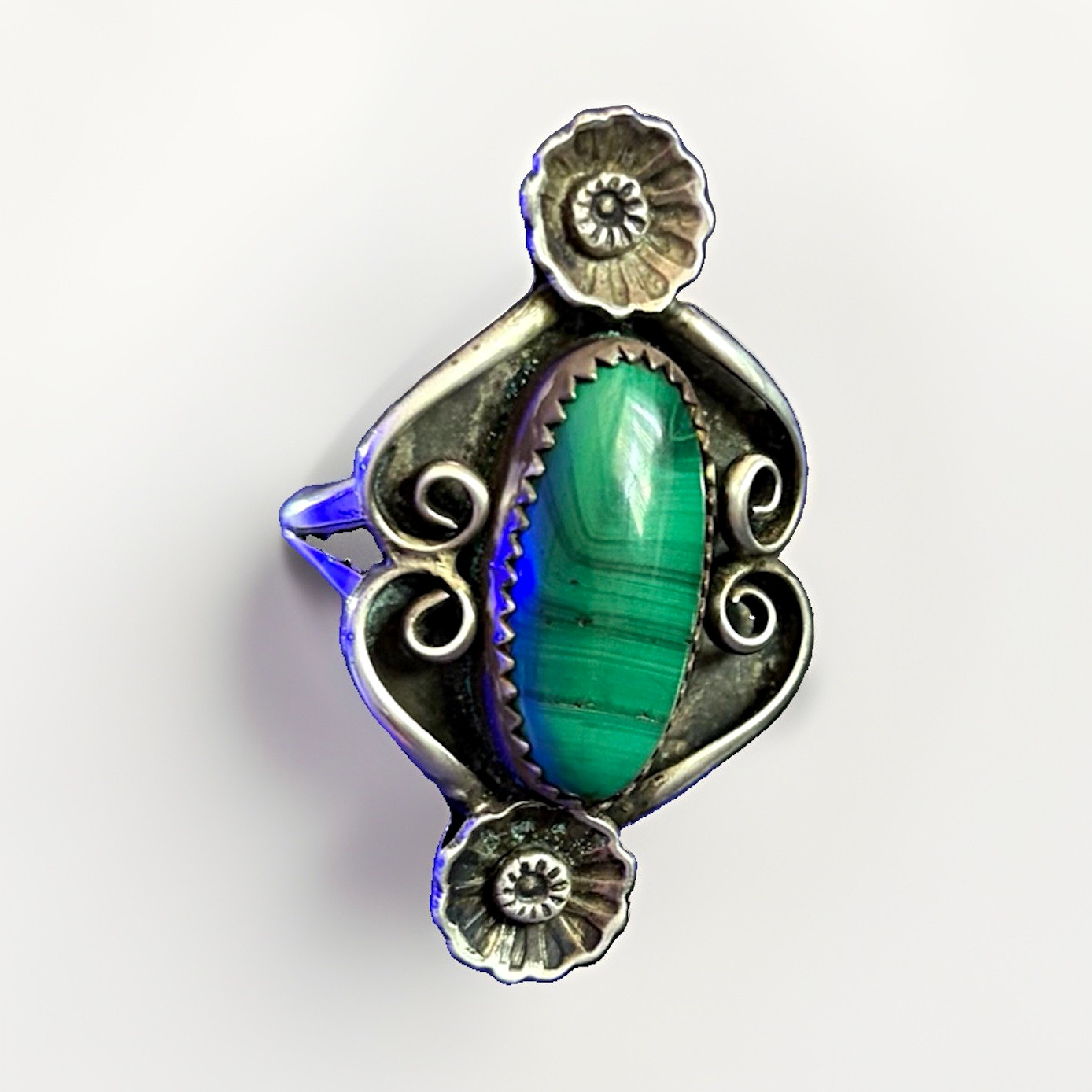 Vintage Sterling Silver 925 Green Oval Malachite Ring Vintage Sterling Silver 925 Green Oval Malachite Ring