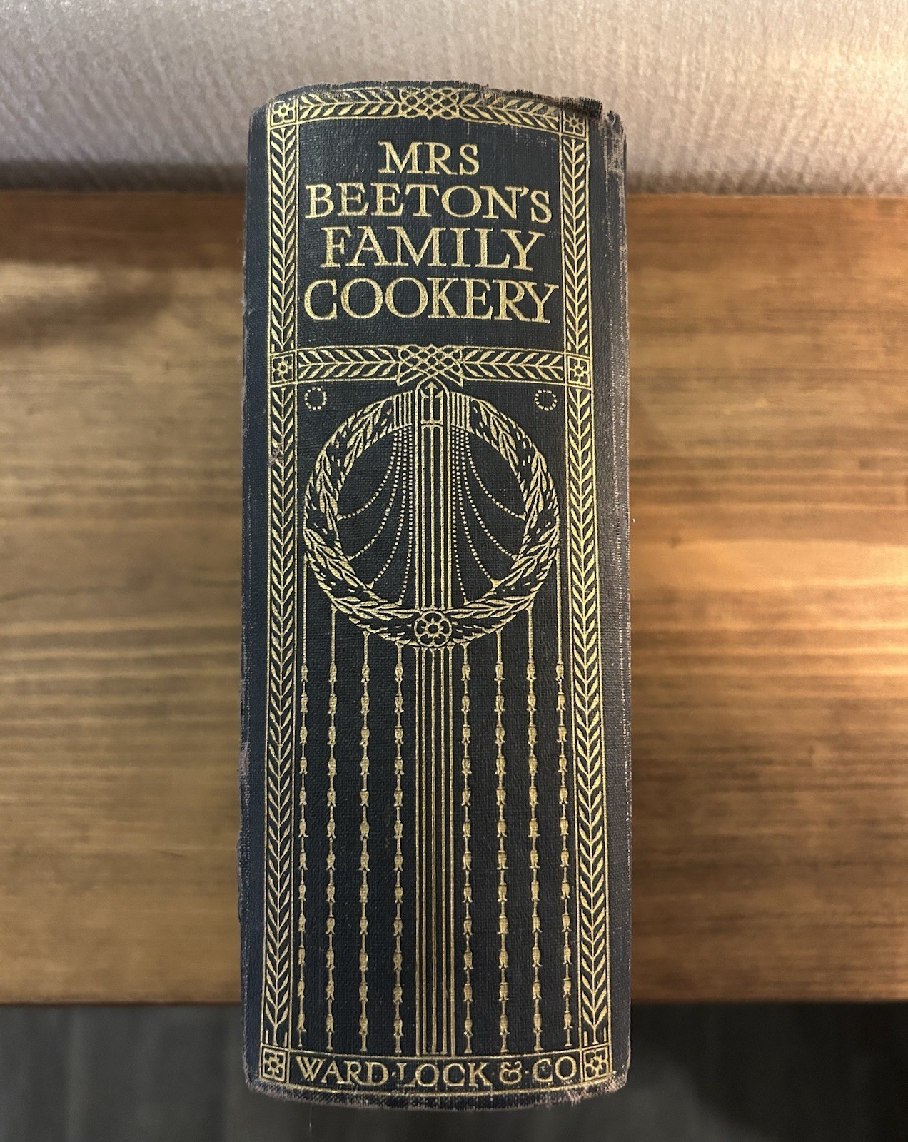 Mrs Beeton’s Family Cookery c1920s–1930s Hardcover Cookbook Ward Lock