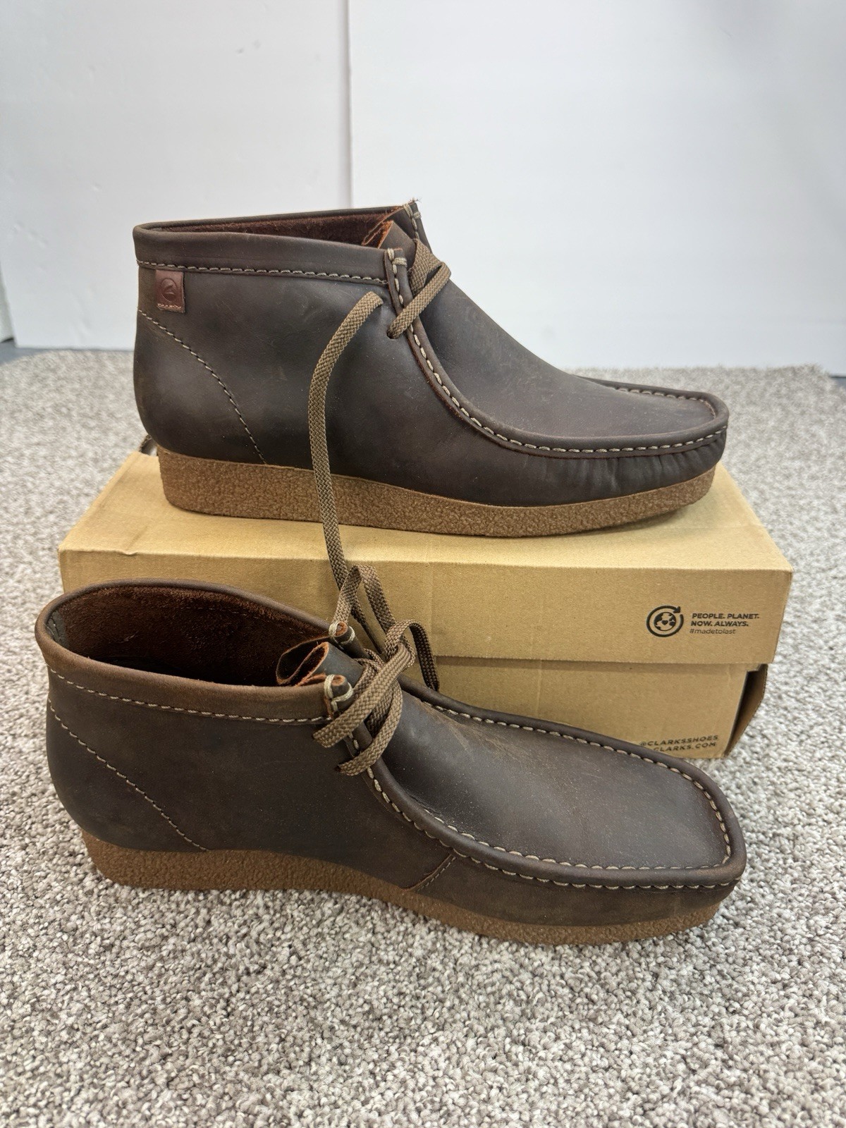Clarks Shacre Boots Mens Size 11M Beeswax Leather Lace Up Ankle Chukka Brown NEW