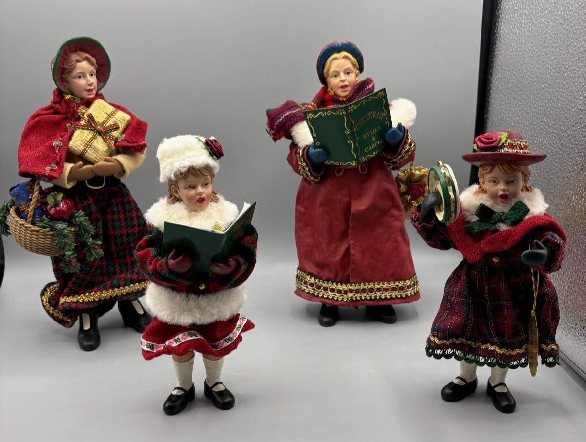 Set of 4 Vintage Clothtique Possible Dreams Christmas Carolers 2001/2002 w/boxes