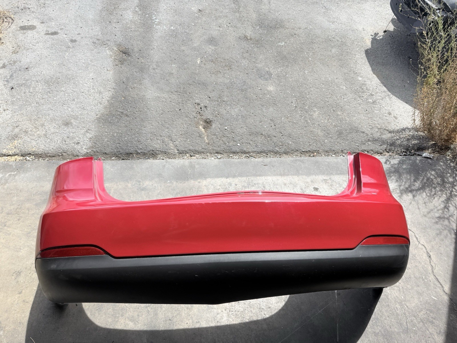 2014-2016 Kia forte Rear bumper assembly red color 2014-2016 Kia forte Rear bumper assembly red color