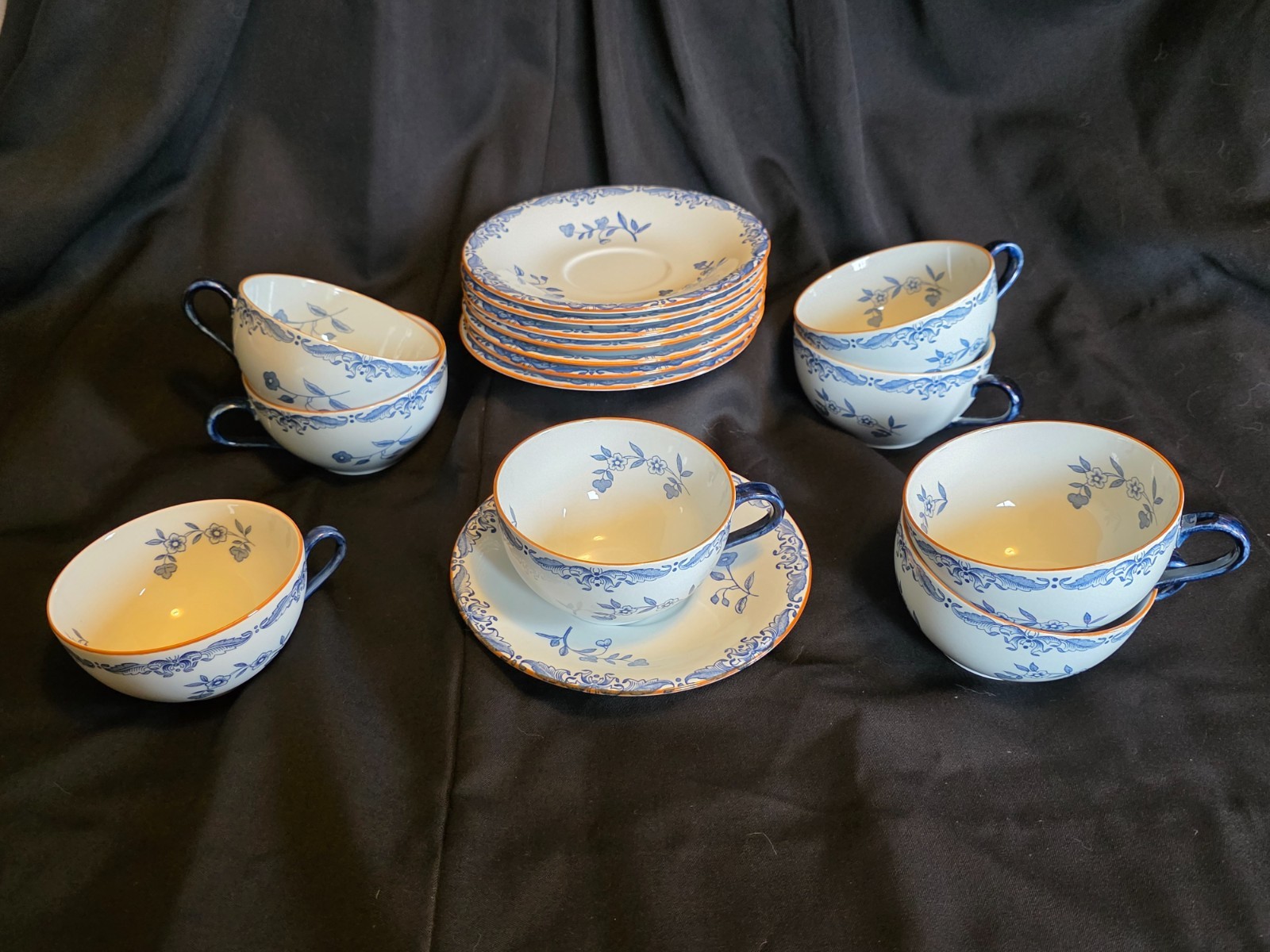 Rörstrand Ostindia Teacups & Saucers – Set of 8 – Blue/White – Sweden Rörstrand Ostindia Teacups & Saucers – Set of 8 – Blue/White – Sweden