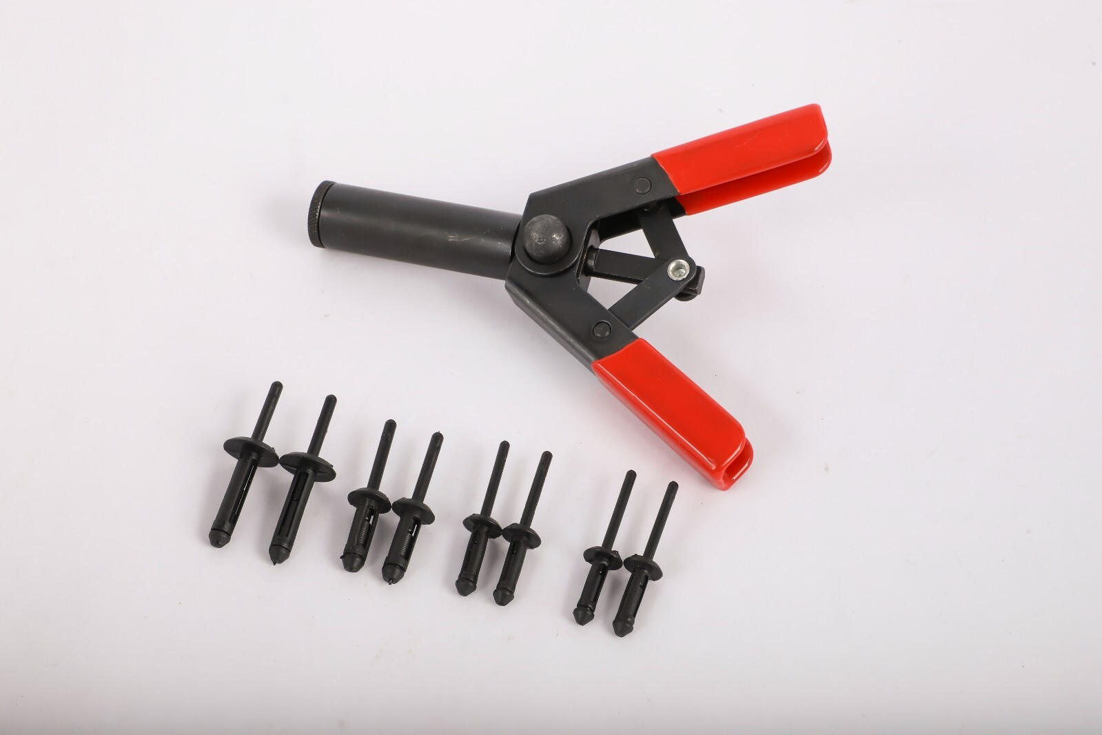 41PC Plastic Rivet Gun 41PC Plastic Rivet Gun