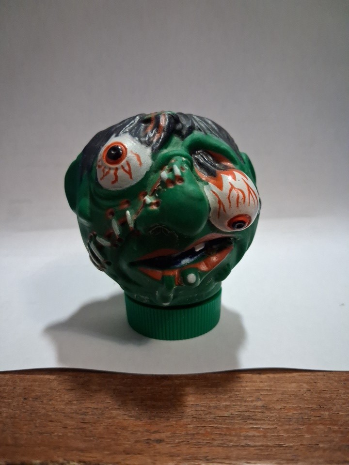 VTG 1986 AGC MADBALLS Slobulus Series 1 Rubber Slime Water Squirter RARE W/Cap VTG 1986 AGC MADBALLS Slobulus Series 1 Rubber Slime Water Squirter RARE W/Cap