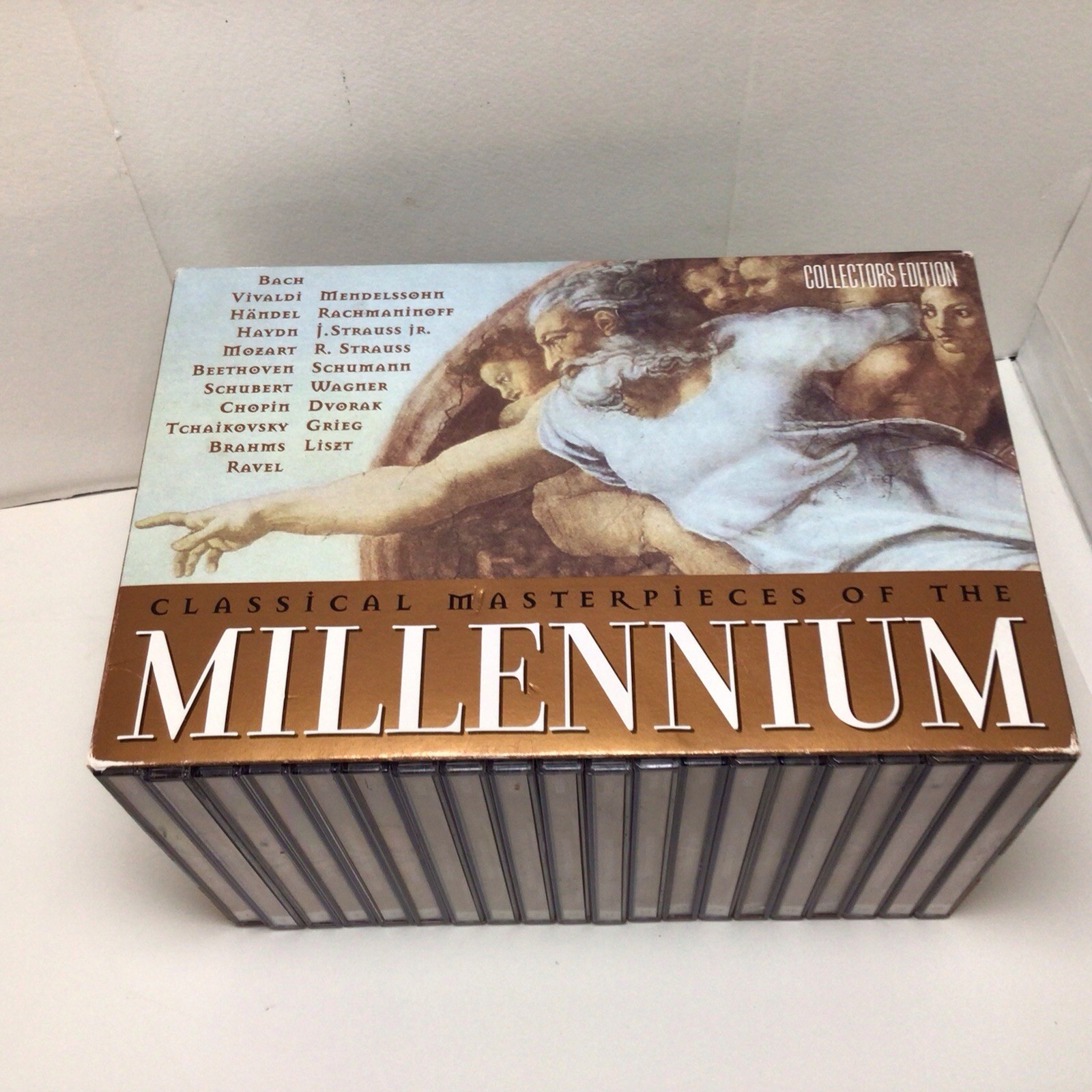 Box Set Of 20 Classical Music CDs Each With A Different Composer Box Set Of 20 Classical Music CDs Each With A Different Composer